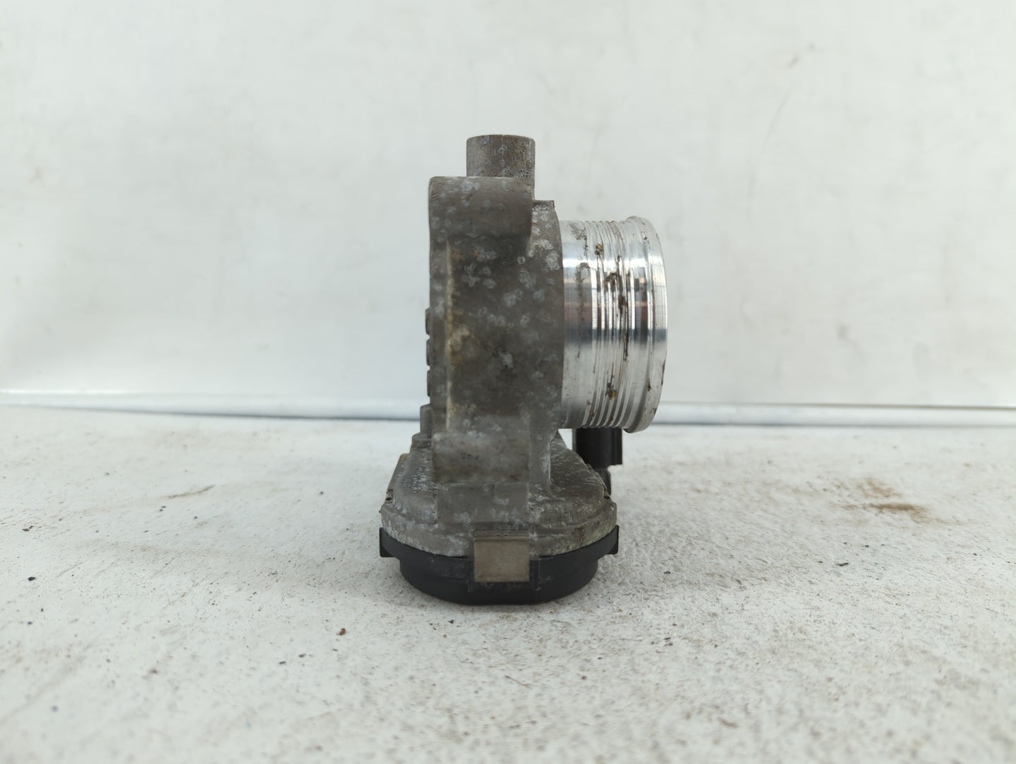 2012-2013 Ford Focus Throttle Body P/N:0280750585 0280750566, DS7E-9F991-BB, CM5E-9F991-AD Fits Fits 2012 2013 2014 2015 201