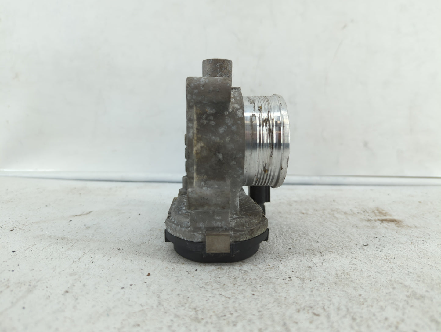 2012-2013 Ford Focus Throttle Body P/N:0280750585 0280750566, DS7E-9F991-BB, CM5E-9F991-AD Fits Fits 2012 2013 2014 2015 201