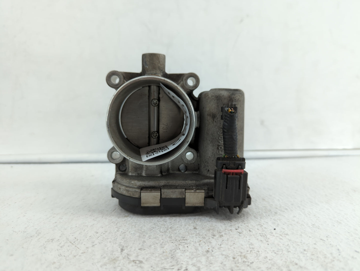 2012-2013 Ford Focus Throttle Body P/N:0280750585 0280750566, DS7E-9F991-BB, CM5E-9F991-AD Fits Fits 2012 2013 2014 2015 201
