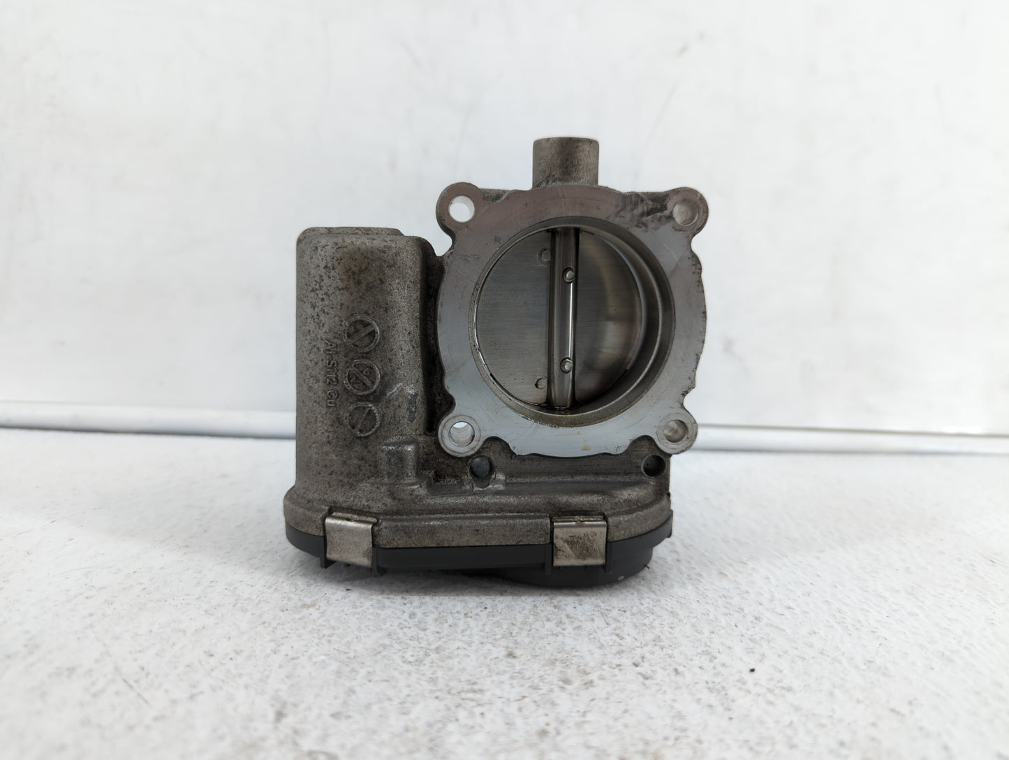 2012-2013 Ford Focus Throttle Body P/N:0280750585 0280750566, DS7E-9F991-BB, CM5E-9F991-AD Fits Fits 2012 2013 2014 2015 201