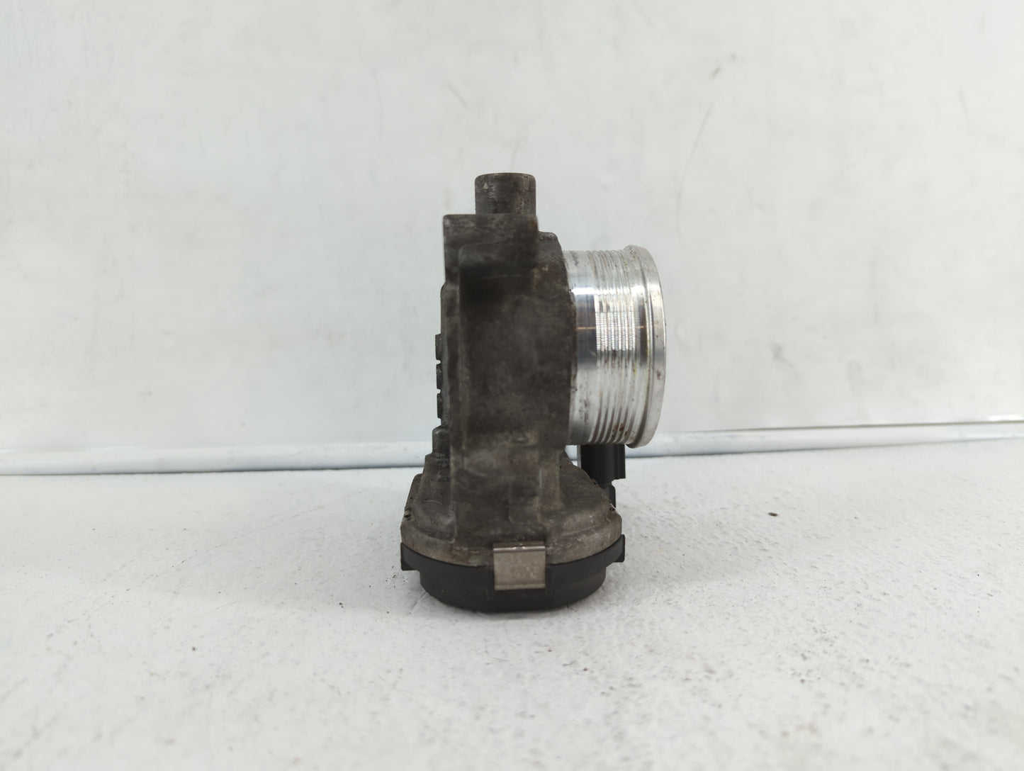 2012-2013 Ford Focus Throttle Body P/N:0280750585 0280750566, DS7E-9F991-BB, CM5E-9F991-AD Fits Fits 2012 2013 2014 2015 201