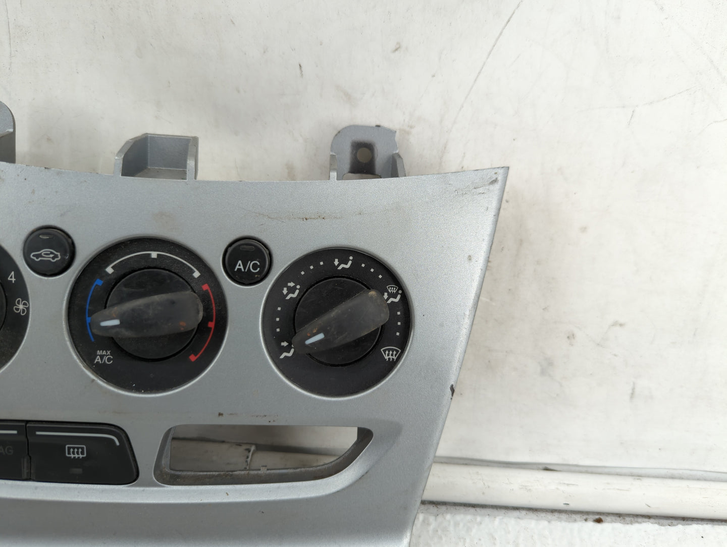 2012 Ford Focus Climate Control Module Temperature AC/Heater Replacement P/N:BM5T-18C612-AJ BM5T-18C612-AH, CM5T-11102211 Fi