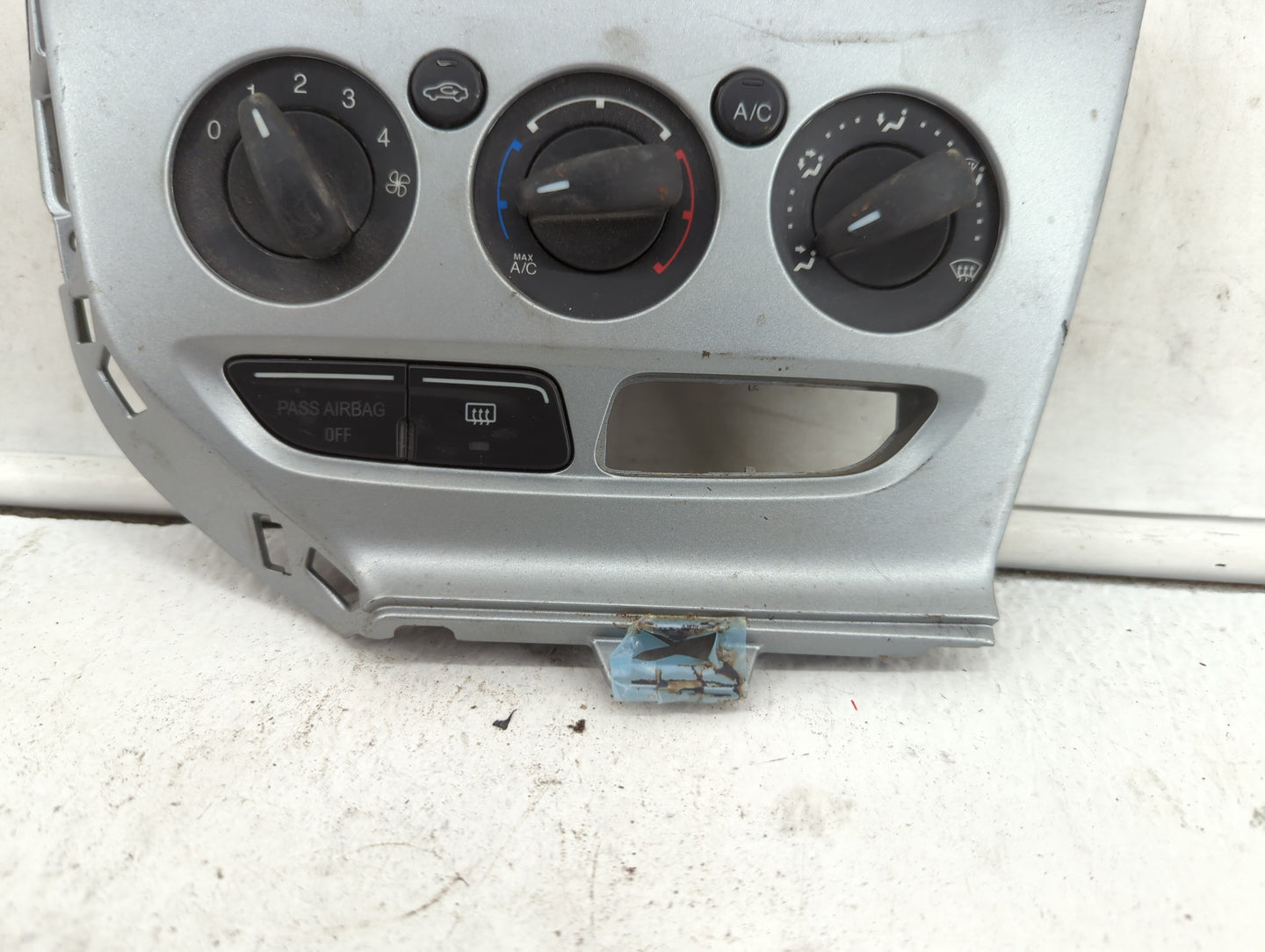 2012 Ford Focus Climate Control Module Temperature AC/Heater Replacement P/N:BM5T-18C612-AJ BM5T-18C612-AH, CM5T-11102211 Fi