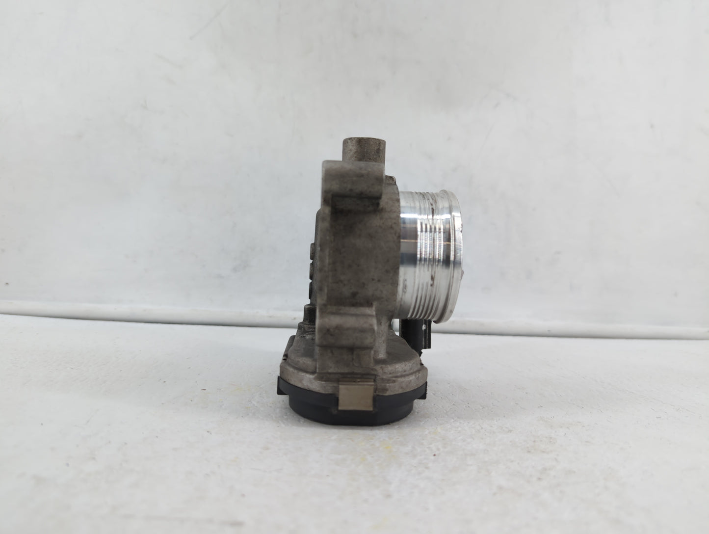 2012-2013 Ford Focus Throttle Body P/N:0280750586 0280750585, 0280750566, DS7E-9F991-BB Fits Fits 2012 2013 2014 2015 2016 2