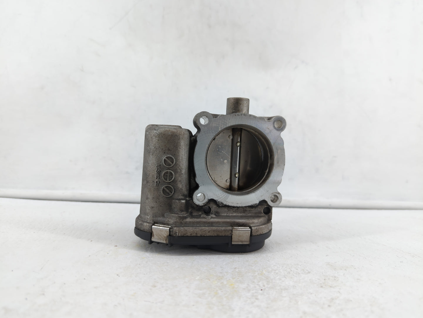 2012-2013 Ford Focus Throttle Body P/N:0280750586 0280750585, 0280750566, DS7E-9F991-BB Fits Fits 2012 2013 2014 2015 2016 2