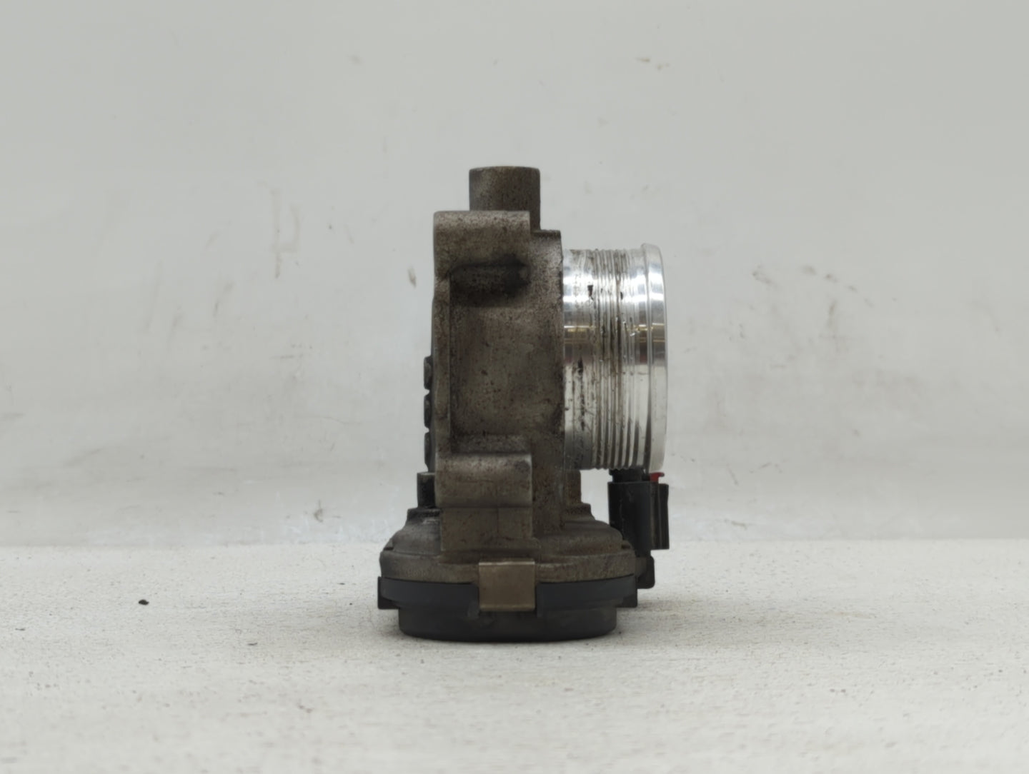 2012-2013 Ford Focus Throttle Body P/N:0280750585 0280750566, DS7E-9F991-BB, CM5E-9F991-AD Fits Fits 2012 2013 2014 2015 201