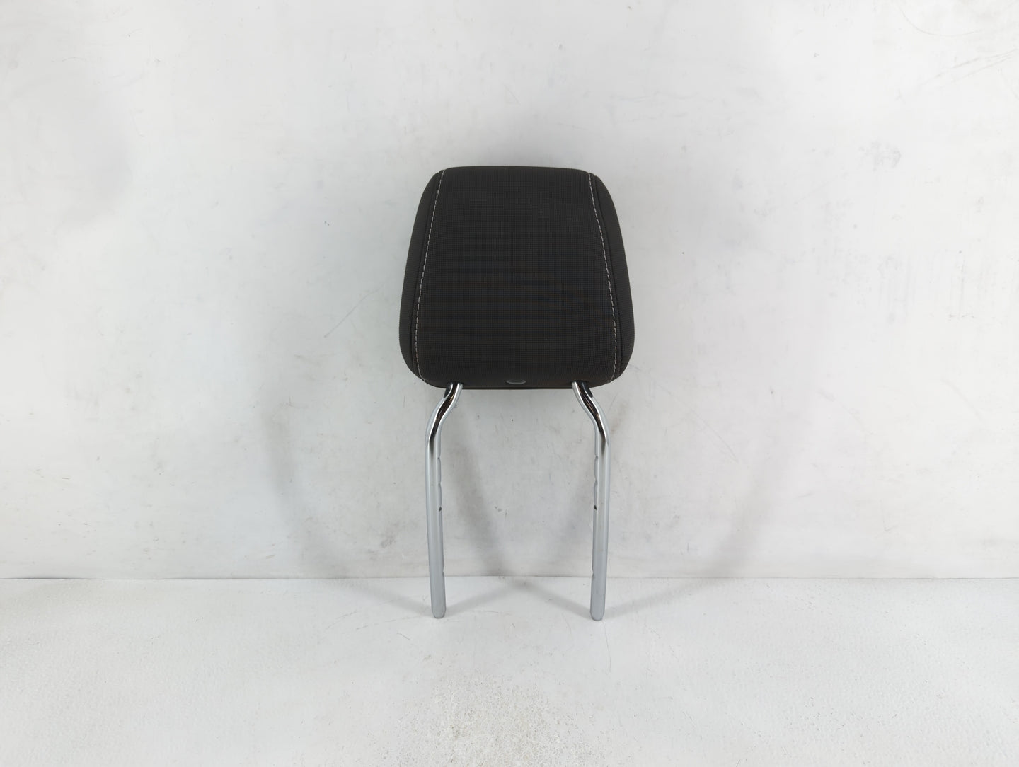 2012-2012 Ford Focus Headrest Head Rest Front Driver Passenger Seat Black - Oemusedautoparts1.com