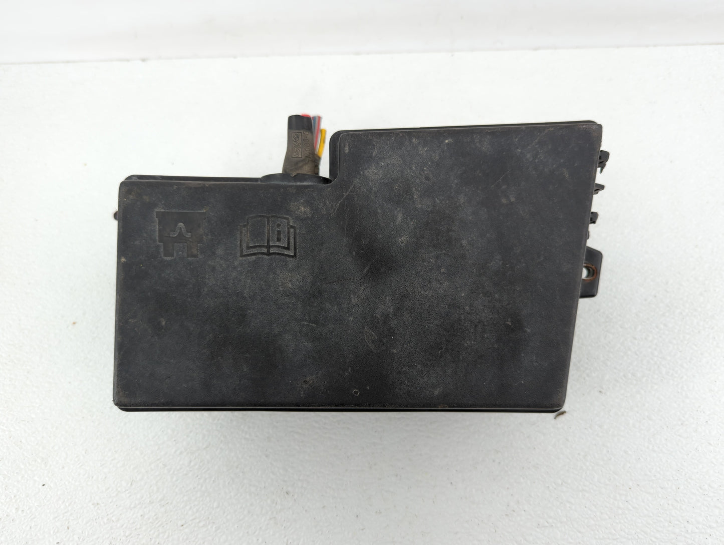 2012-2014 Ford Focus Fusebox Fuse Box Panel Relay Module P/N:AV6T-14A067-AC EV4T-14K733, AV6T-14A142-AB Fits Fits 2012 2013 