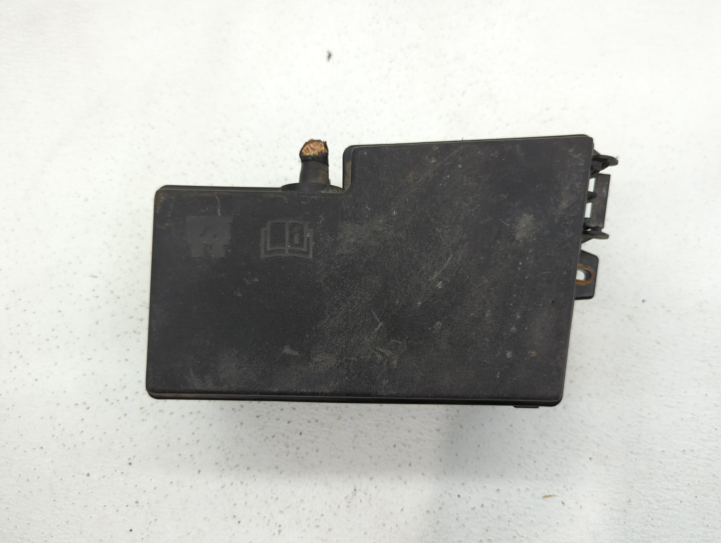 2012-2014 Ford Focus Fusebox Fuse Box Panel Relay Module P/N:AV6T-14A067-AC EV4T-14K733, AV6T-14A142-AB Fits Fits 2012 2013 