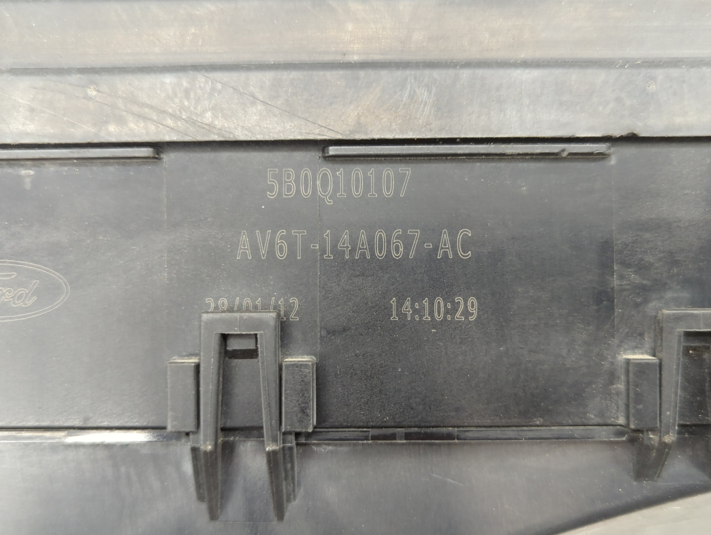 2012-2014 Ford Focus Fusebox Fuse Box Panel Relay Module P/N:AV6T-14A067-AC EV4T-14K733, AV6T-14A142-AB Fits Fits 2012 2013 