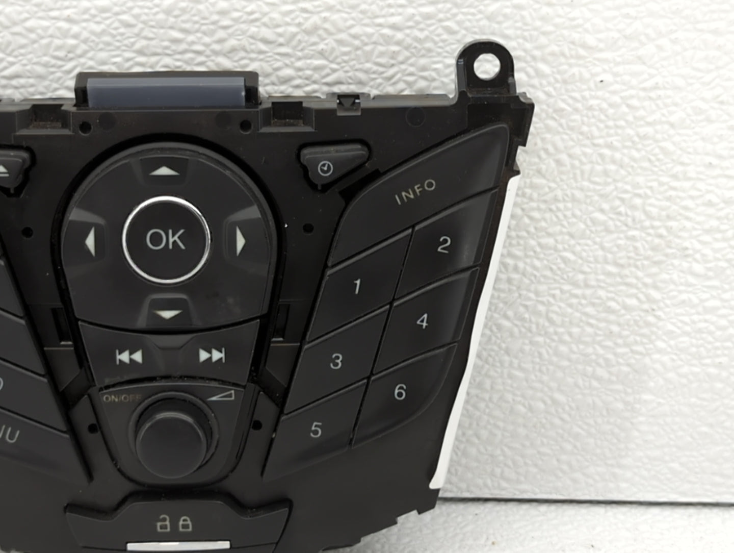 2012-2013 Ford Focus Radio Control Panel - Oemusedautoparts1.com