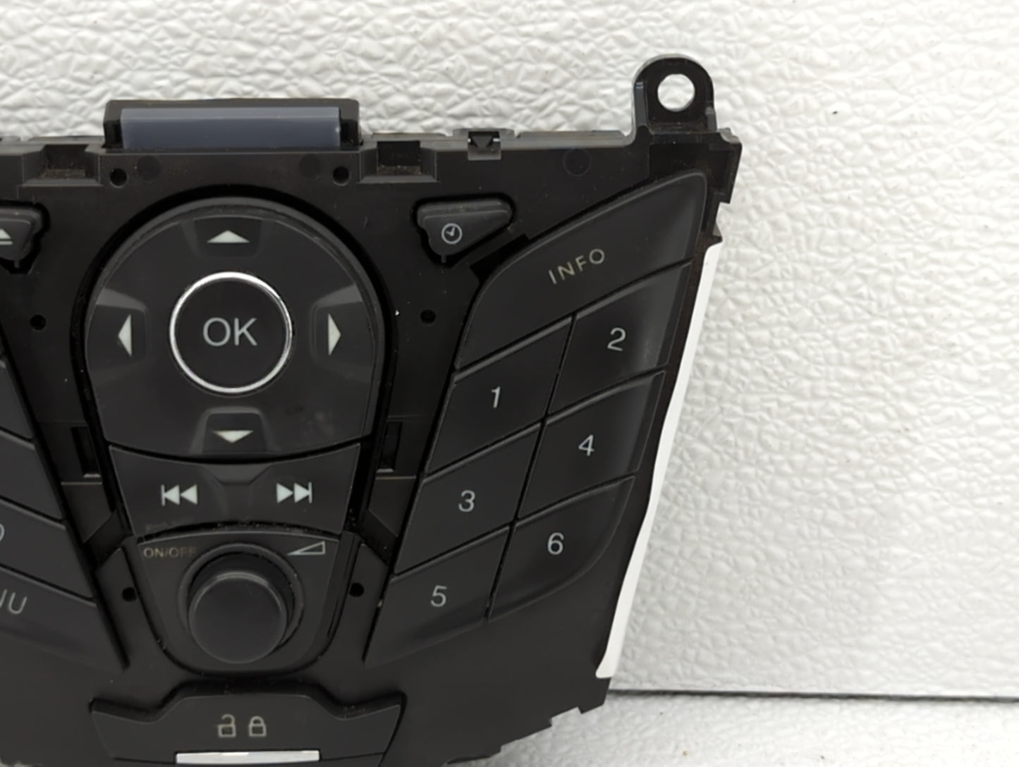 2012-2013 Ford Focus Radio Control Panel - Oemusedautoparts1.com
