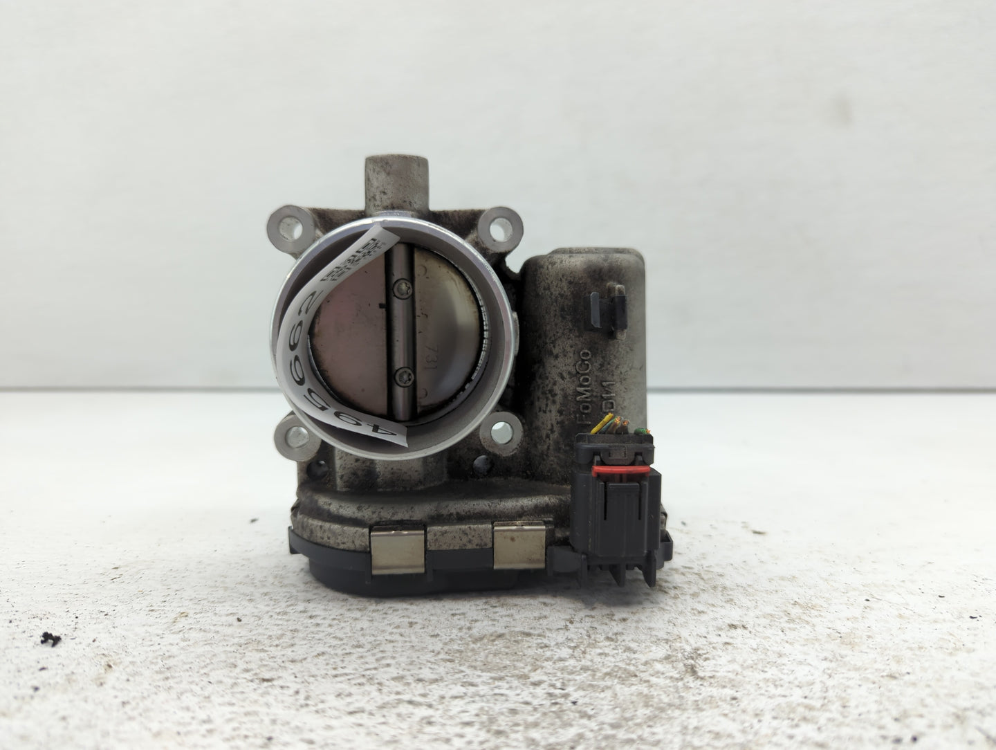 2012-2013 Ford Focus Throttle Body P/N:CM5E 9F991A Fits Fits 2012 2013 2014 2015 2016 2017 OEM Used Auto Parts - Oemusedauto