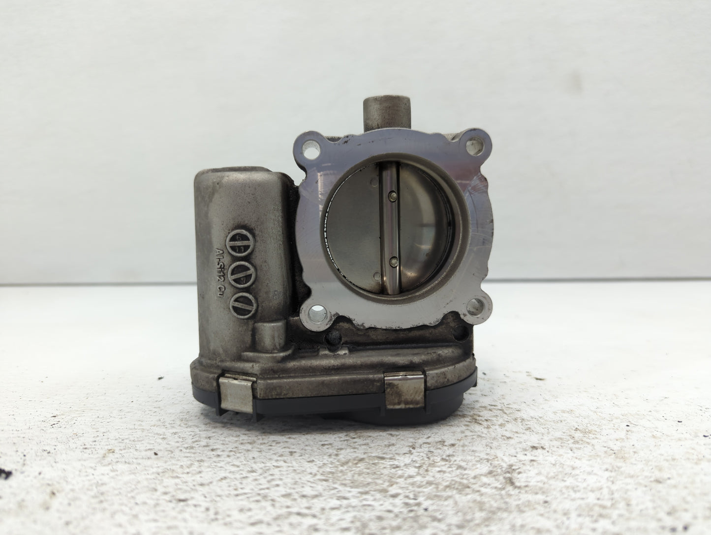2012-2013 Ford Focus Throttle Body P/N:CM5E 9F991A Fits Fits 2012 2013 2014 2015 2016 2017 OEM Used Auto Parts - Oemusedauto