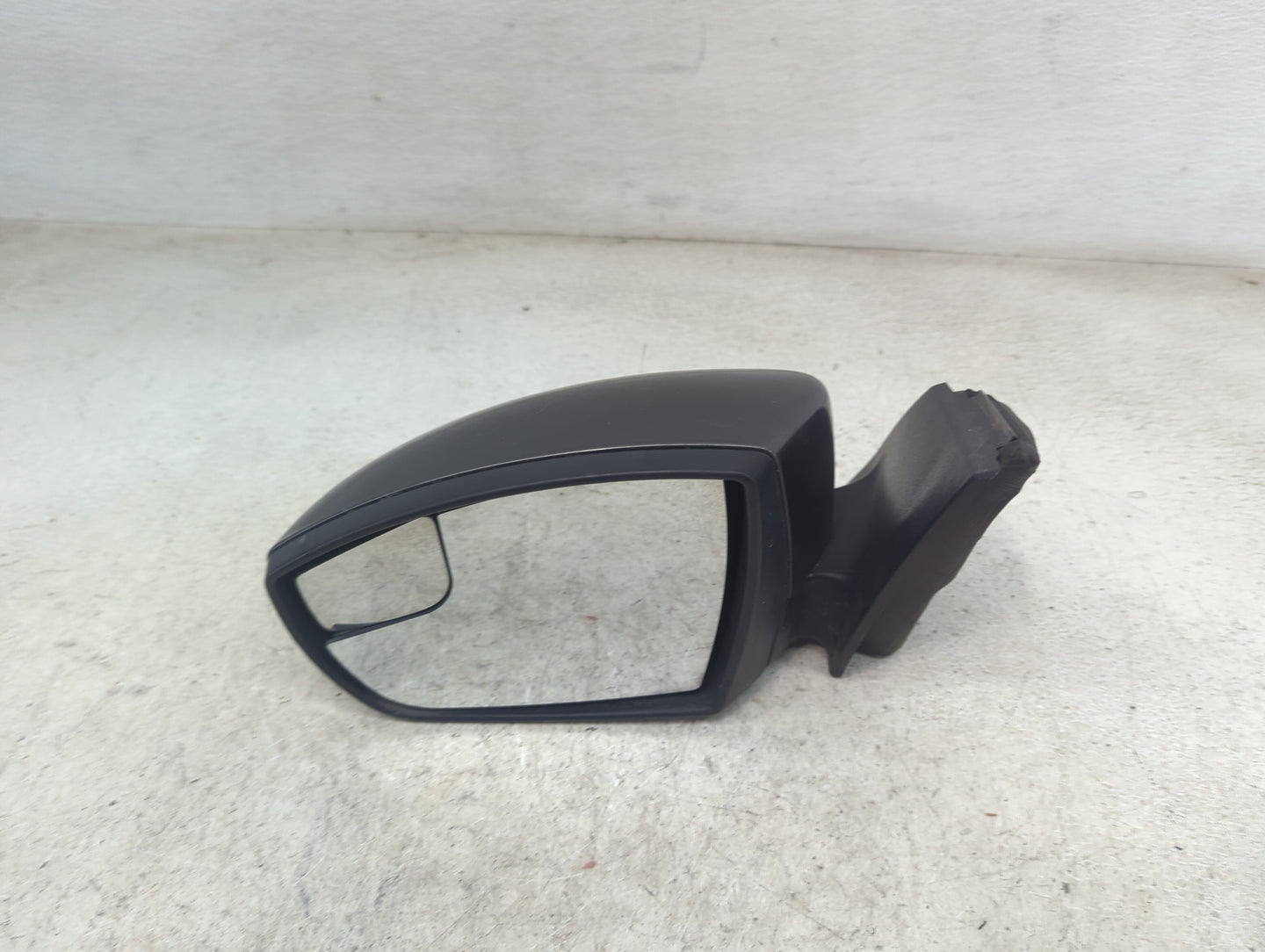 2012-2014 Ford Focus Driver Side View Mirror - Left Door Mirror OEM Used - Oemusedautoparts1.com