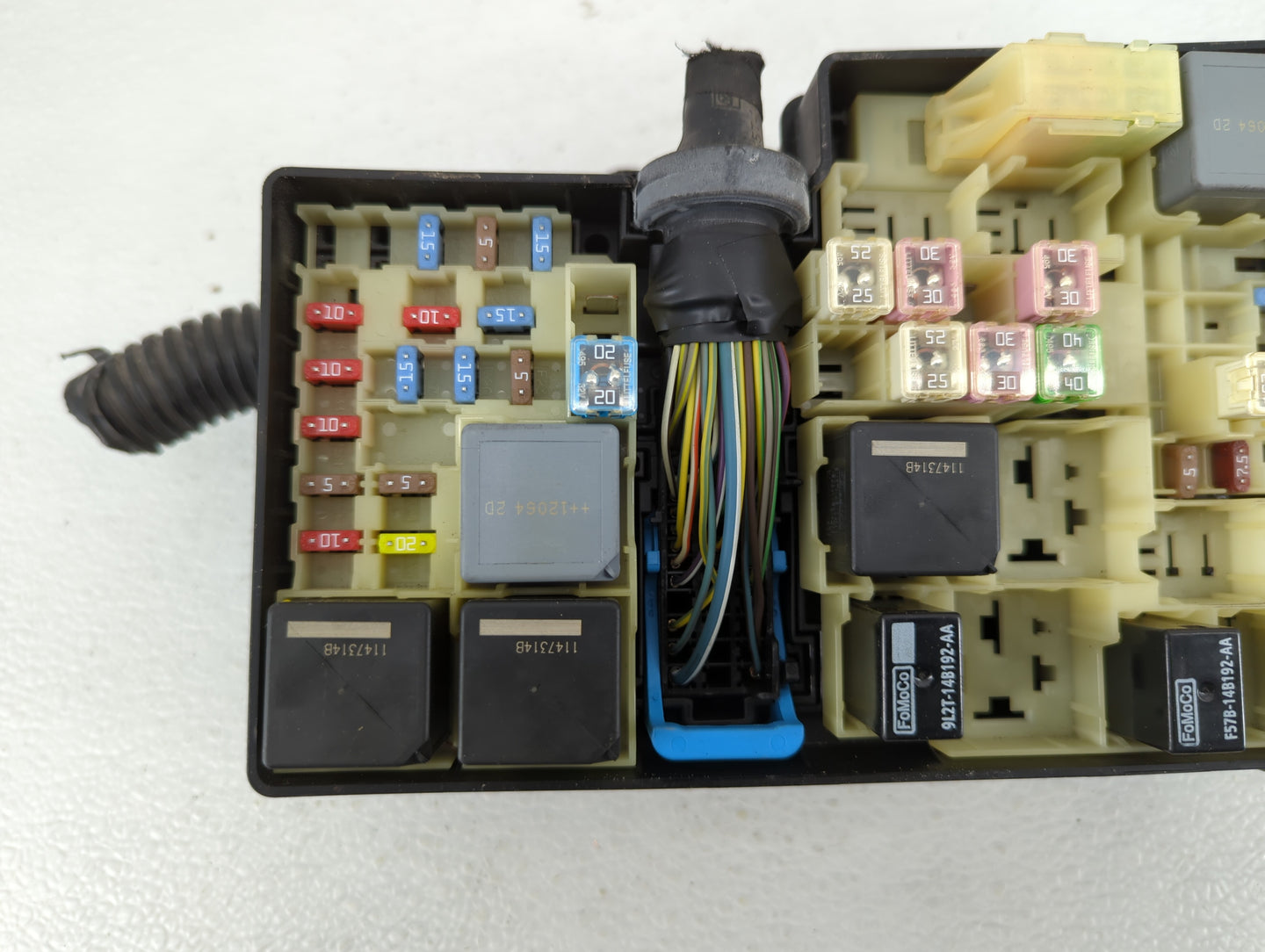 2012-2014 Ford Focus Fusebox Fuse Box Panel Relay Module P/N:AV6T-14A067-AC Fits Fits 2012 2013 2014 OEM Used Auto Parts - O