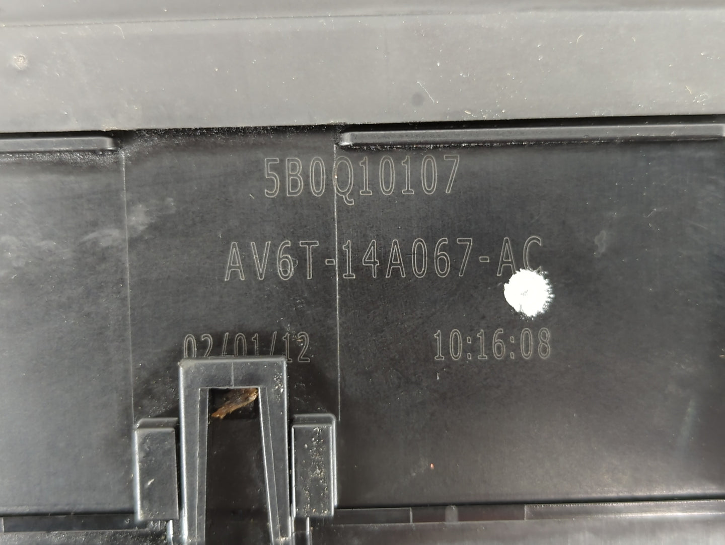 2012-2014 Ford Focus Fusebox Fuse Box Panel Relay Module P/N:AV6T-14A067-AC Fits Fits 2012 2013 2014 OEM Used Auto Parts - O