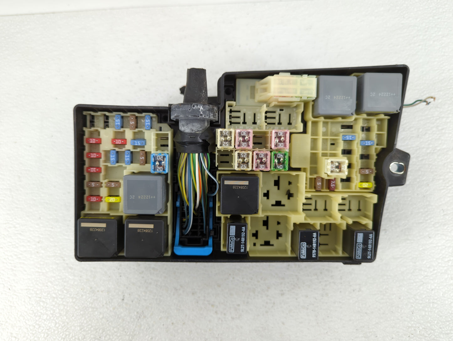 2012-2014 Ford Focus Fusebox Fuse Box Panel Relay Module P/N:AV6T-14A067-AC Fits Fits 2012 2013 2014 OEM Used Auto Parts - O
