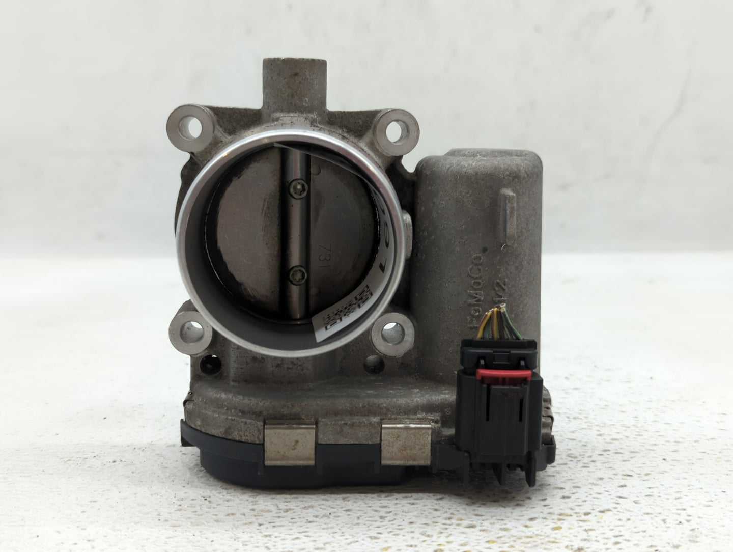 2012-2013 Ford Focus Throttle Body P/N:CM5E-9F991-AC CM5E-9F991-AD Fits Fits 2012 2013 2014 2015 2016 2017 OEM Used Auto Par