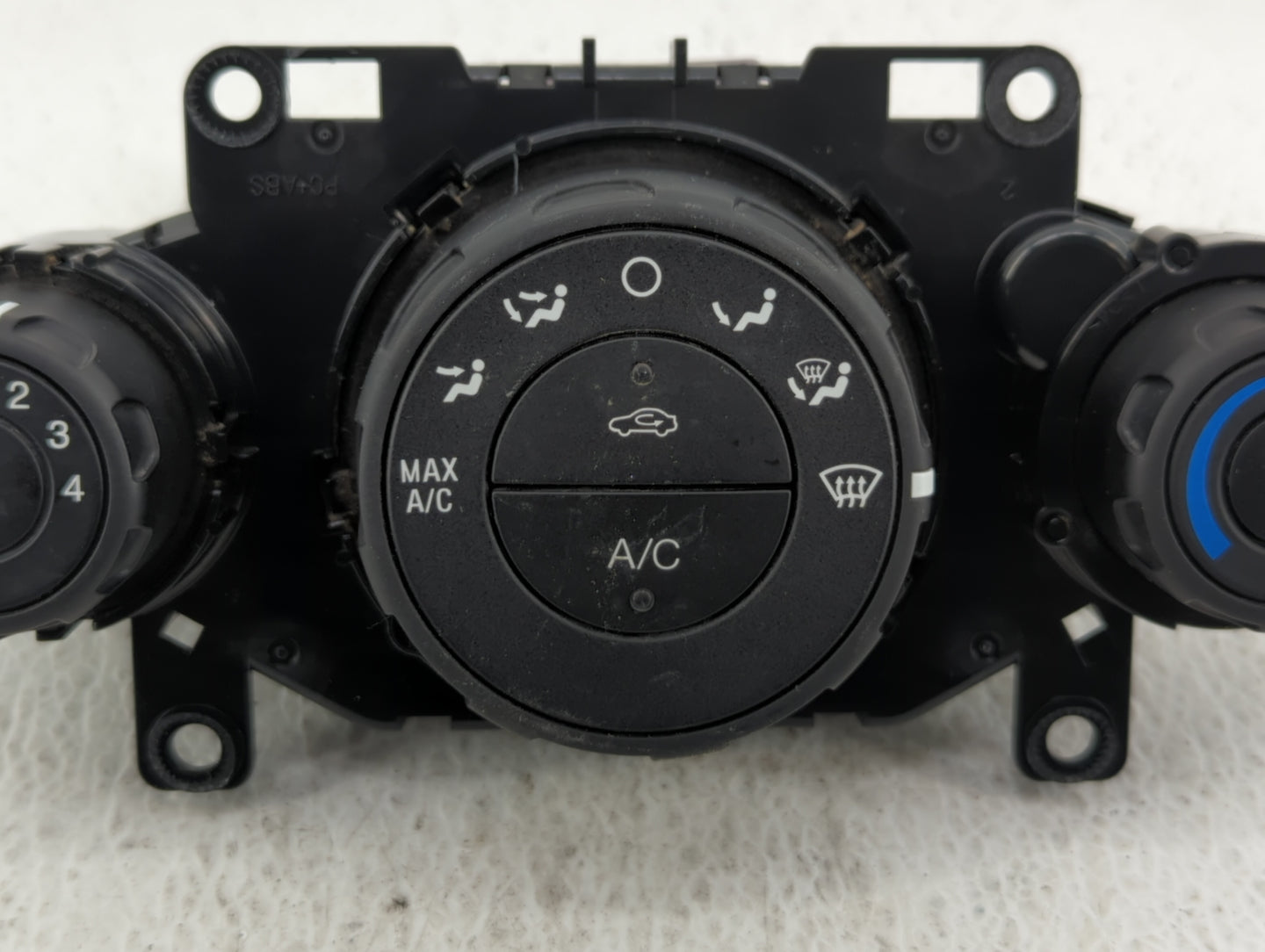 2012 Ford Focus Climate Control Module Temperature AC/Heater Replacement P/N:D2BT-19980-AF Fits OEM Used Auto Parts - Oemuse