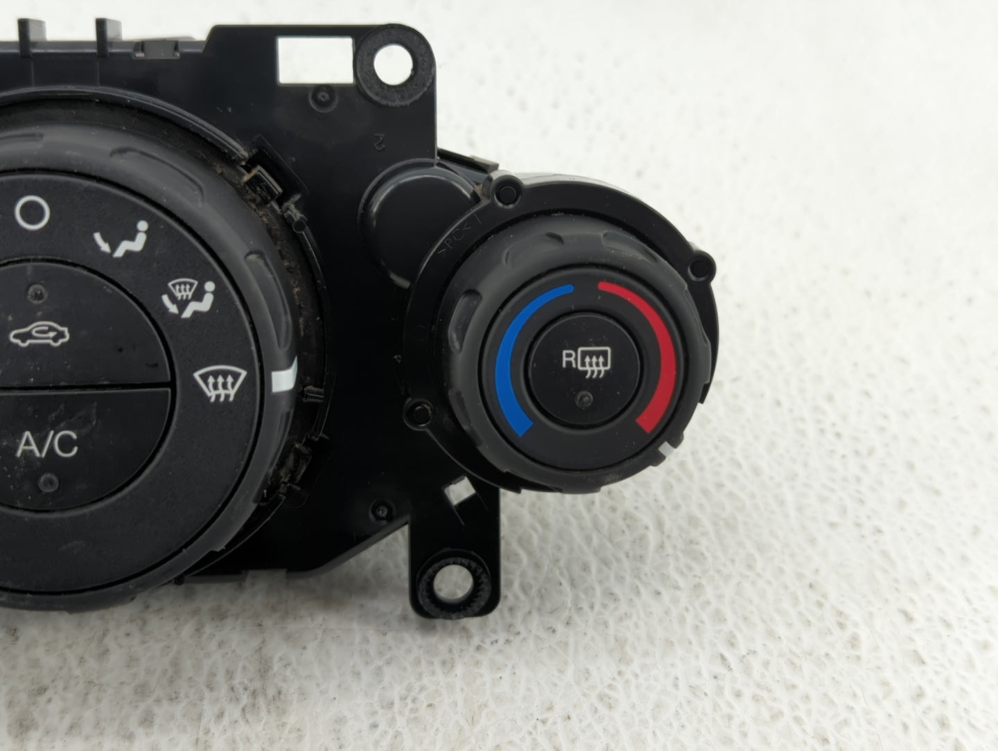 2012 Ford Focus Climate Control Module Temperature AC/Heater Replacement P/N:D2BT-19980-AF Fits OEM Used Auto Parts - Oemuse