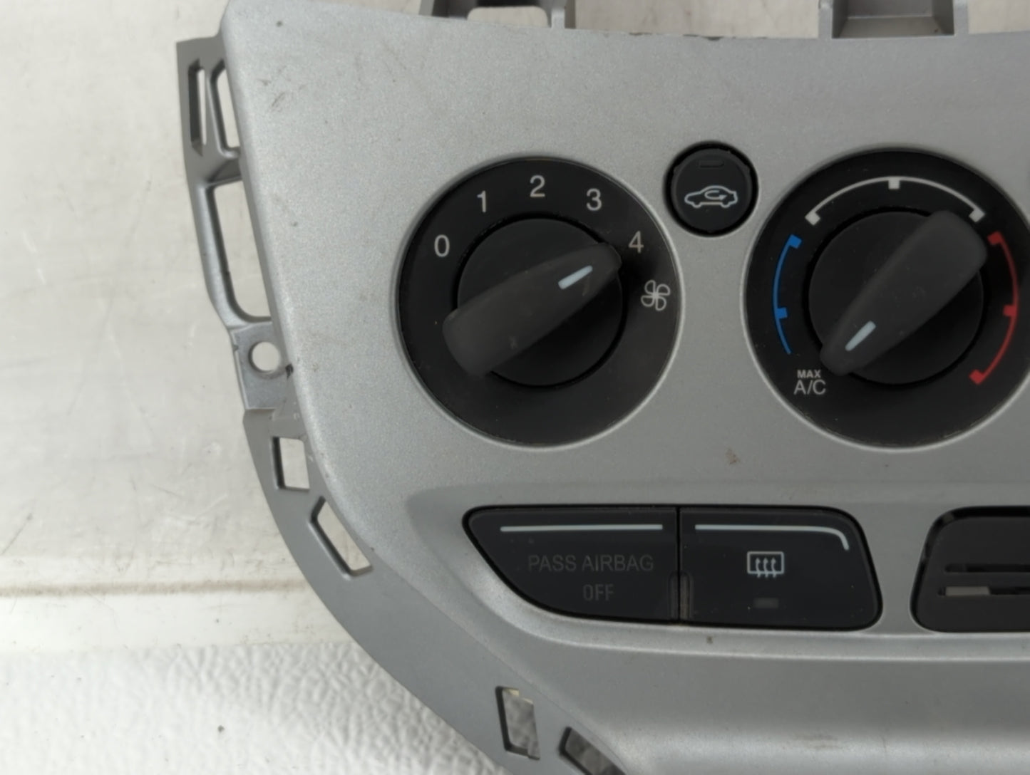 2012 Ford Focus Climate Control Module Temperature AC/Heater Replacement P/N:BM51-18522-AC3 Fits OEM Used Auto Parts - Oemus