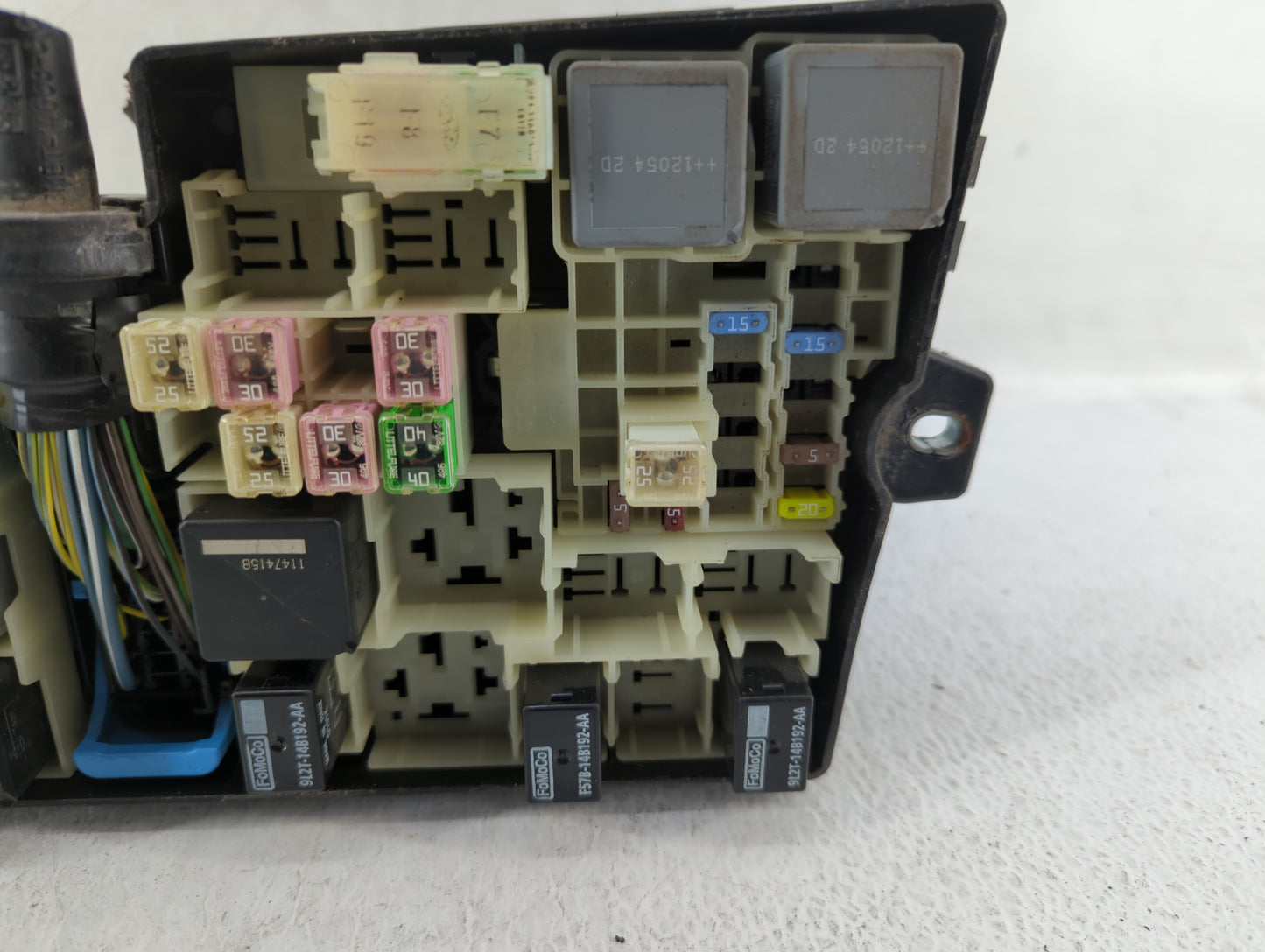 2012-2014 Ford Focus Fusebox Fuse Box Panel Relay Module P/N:AV6T-14A067-AC Fits Fits 2012 2013 2014 OEM Used Auto Parts - O
