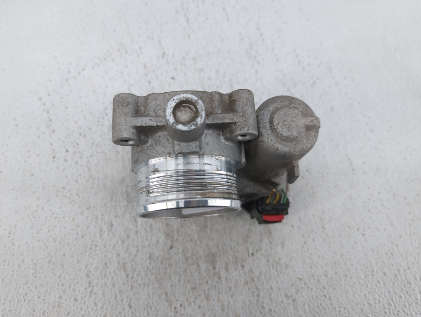 2012-2013 Ford Focus Throttle Body P/N:CM5E-9F991-AD Fits Fits 2012 2013 2014 2015 2016 2017 OEM Used Auto Parts - Oemusedau