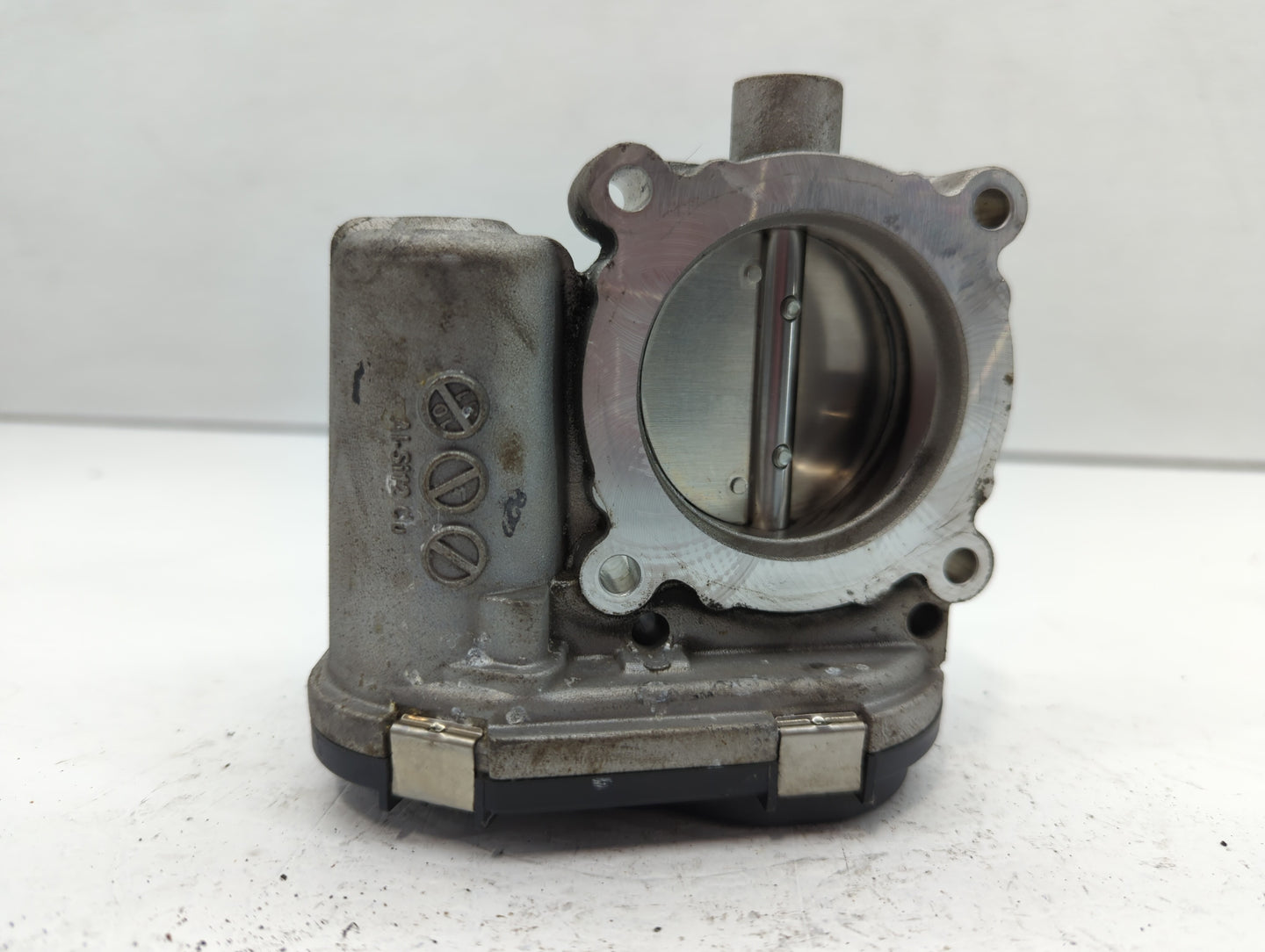 2012-2013 Ford Focus Throttle Body P/N:CM5E-9F991-AD Fits Fits 2012 2013 2014 2015 2016 2017 OEM Used Auto Parts - Oemusedau