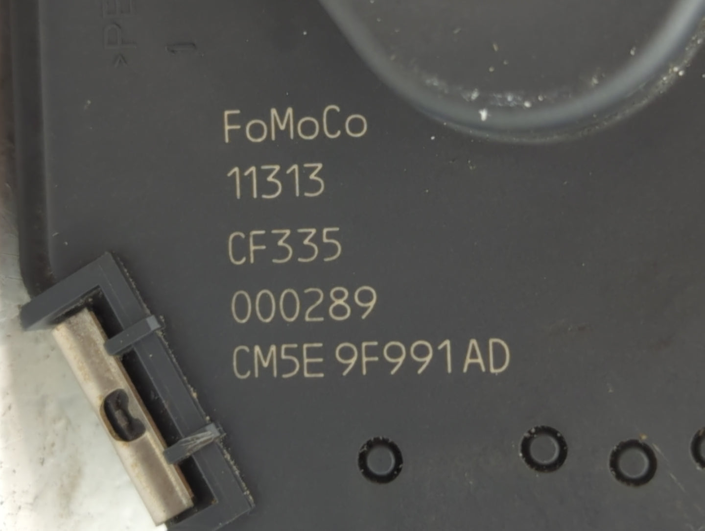 2012-2013 Ford Focus Throttle Body P/N:CM5E-9F991-AD Fits Fits 2012 2013 2014 2015 2016 2017 OEM Used Auto Parts - Oemusedau