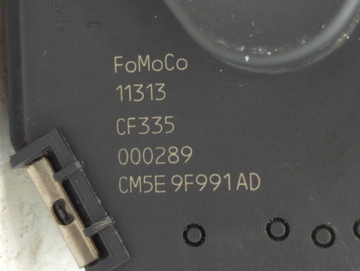 2012-2013 Ford Focus Throttle Body P/N:CM5E-9F991-AD Fits Fits 2012 2013 2014 2015 2016 2017 OEM Used Auto Parts - Oemusedau