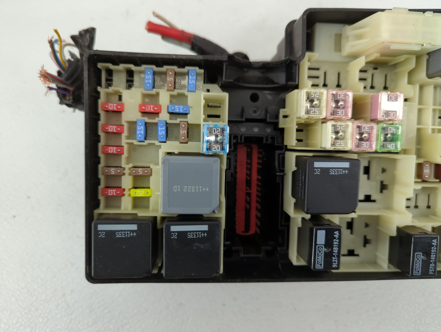 2012-2014 Ford Focus Fusebox Fuse Box Panel Relay Module P/N:AV6T-14A067-AB Fits Fits 2012 2013 2014 OEM Used Auto Parts - O
