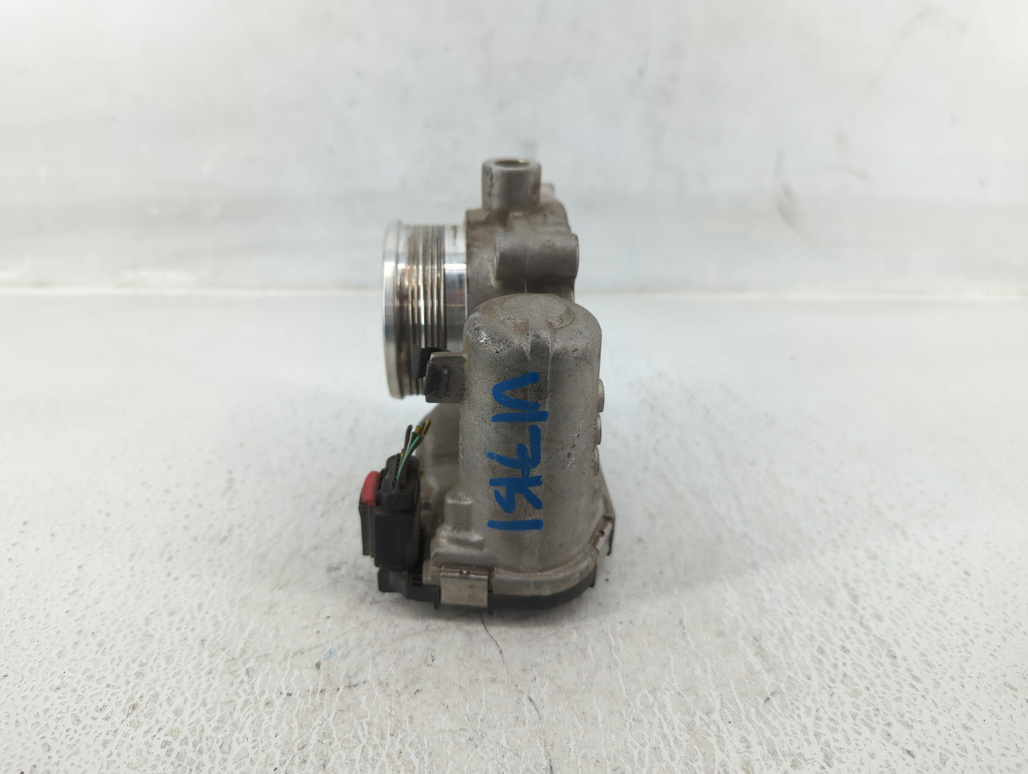 2012-2013 Ford Focus Throttle Body P/N:CM5E 9F991 AD Fits Fits 2012 2013 2014 2015 2016 2017 OEM Used Auto Parts - Oemusedau
