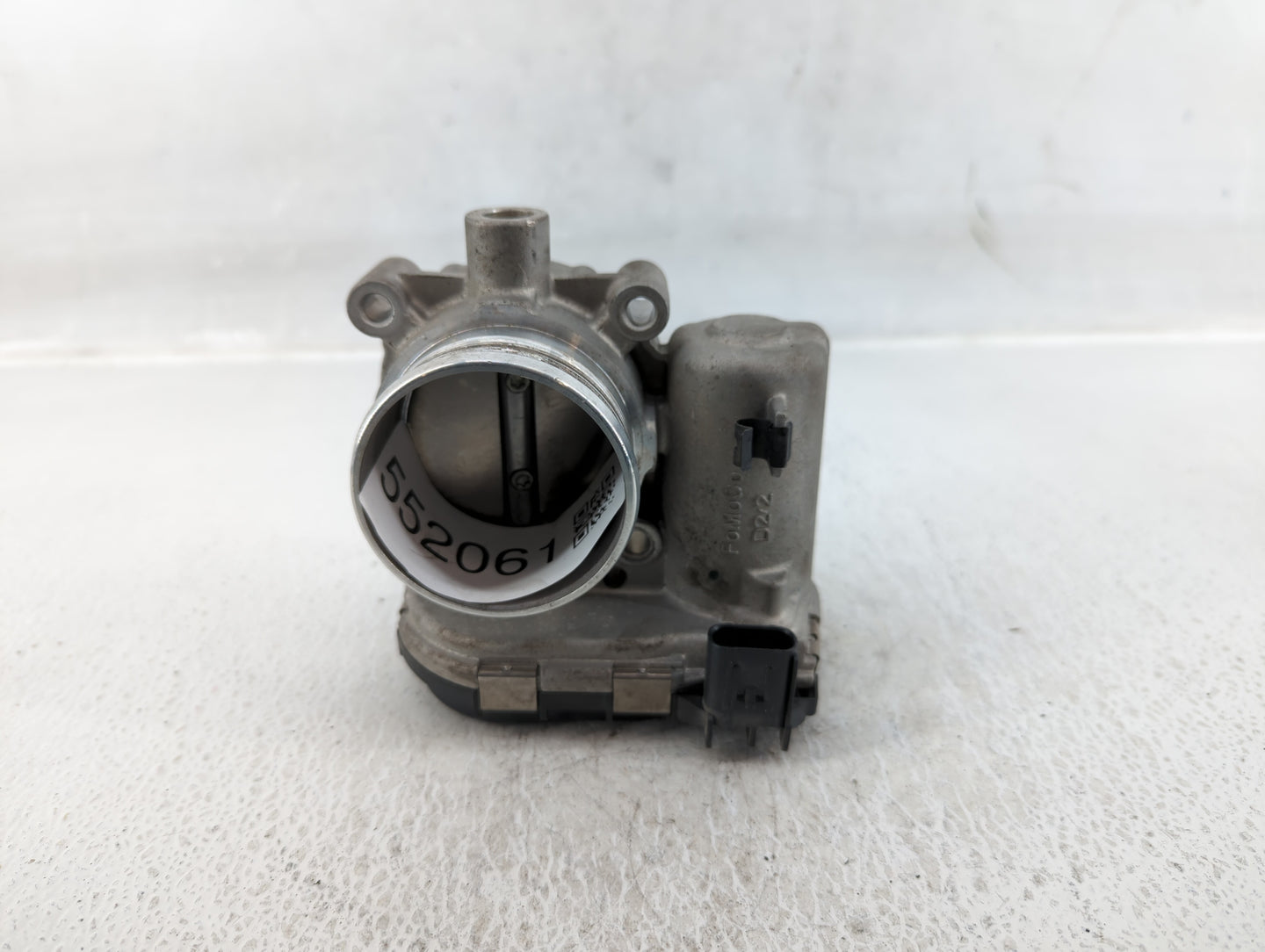 2012-2013 Ford Focus Throttle Body P/N:CM5E 9F991 AD Fits Fits 2012 2013 2014 2015 2016 2017 OEM Used Auto Parts - Oemusedau
