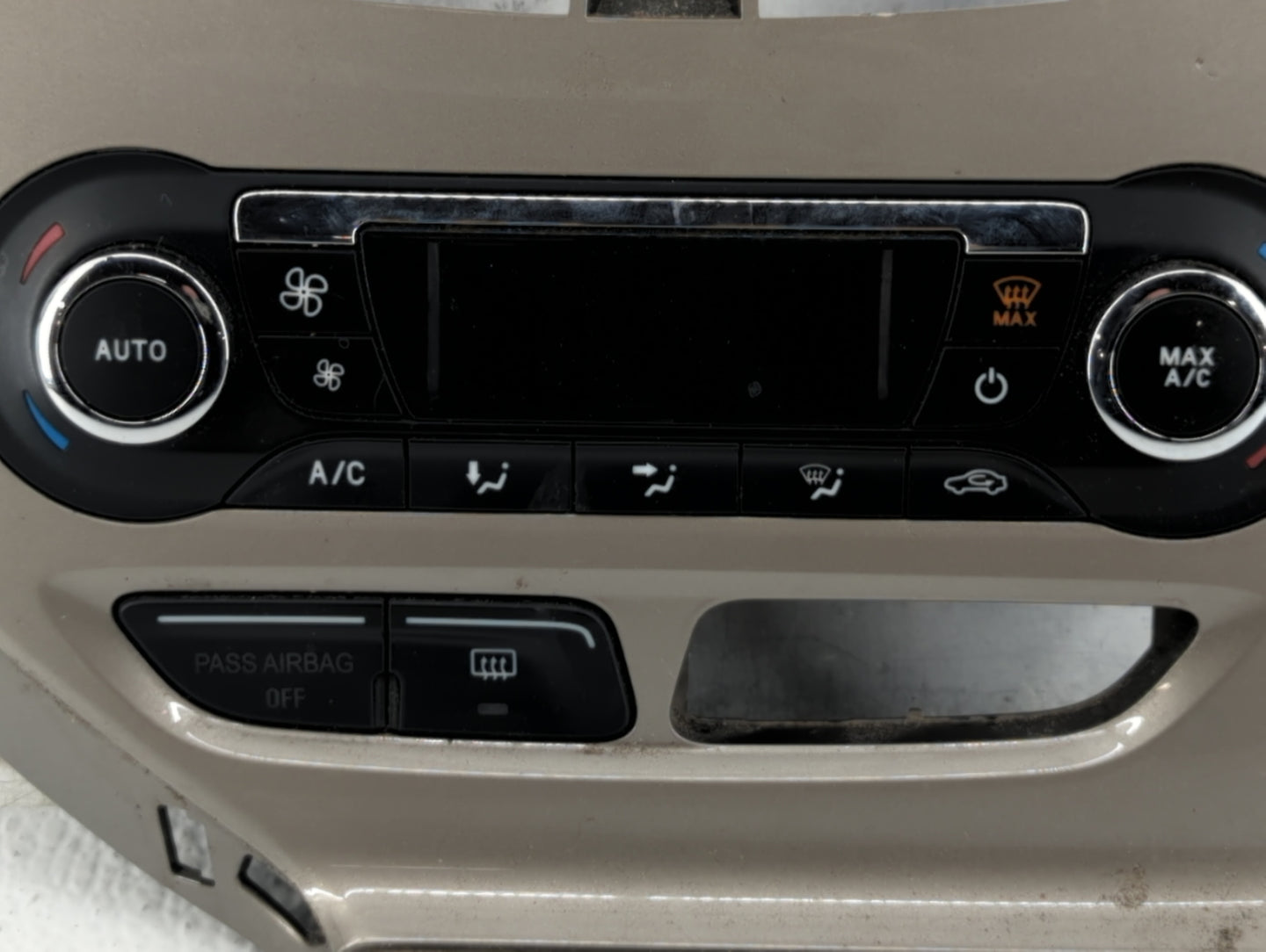 2012 Ford Focus Climate Control Module Temperature AC/Heater Replacement P/N:BM5T-18C612-AK BM51-18522-BAW, BM51-18522-AC Fi