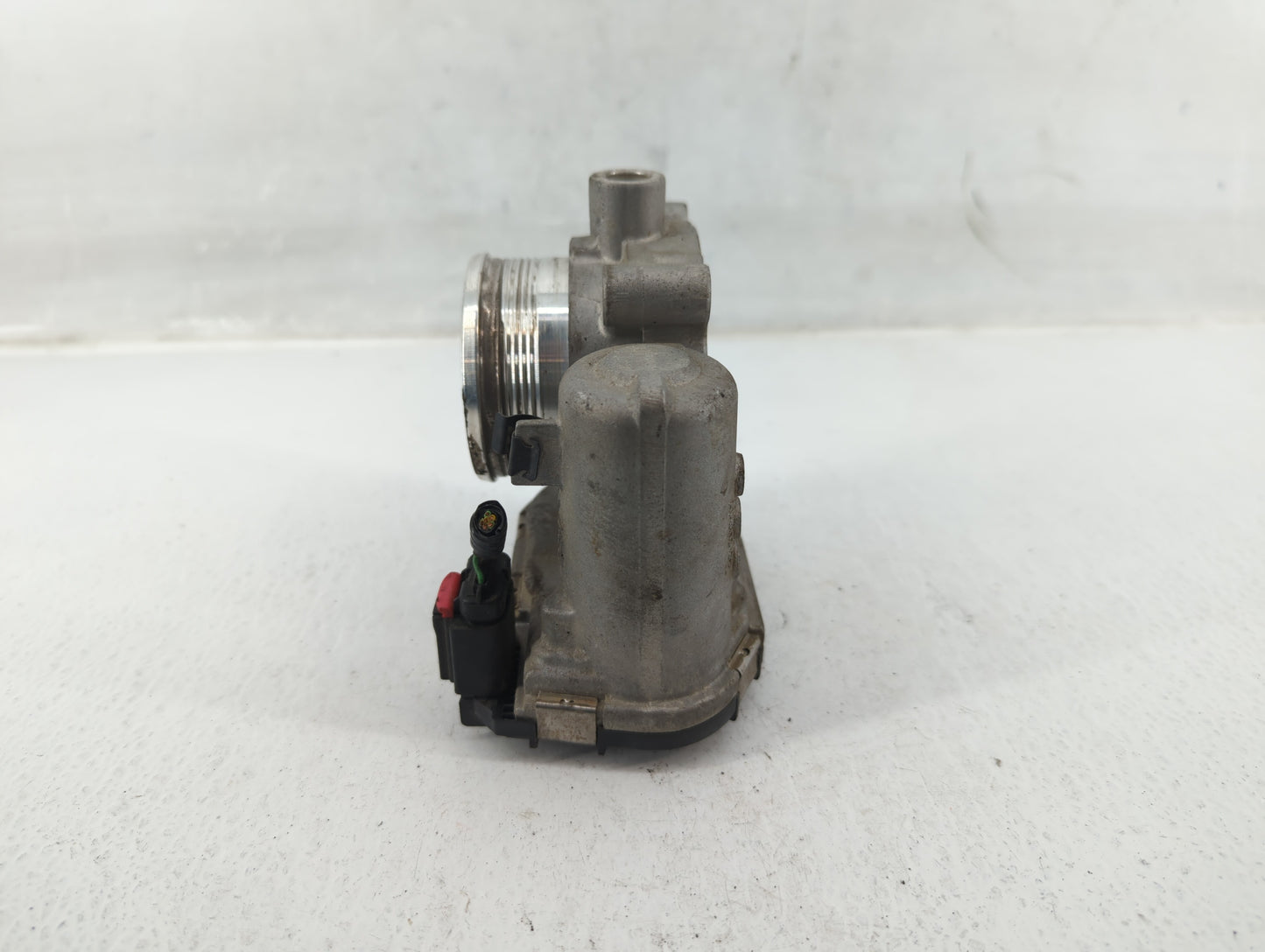 2012-2013 Ford Focus Throttle Body P/N:CM5E 9F991AD Fits Fits 2012 2013 2014 2015 2016 2017 OEM Used Auto Parts - Oemusedaut