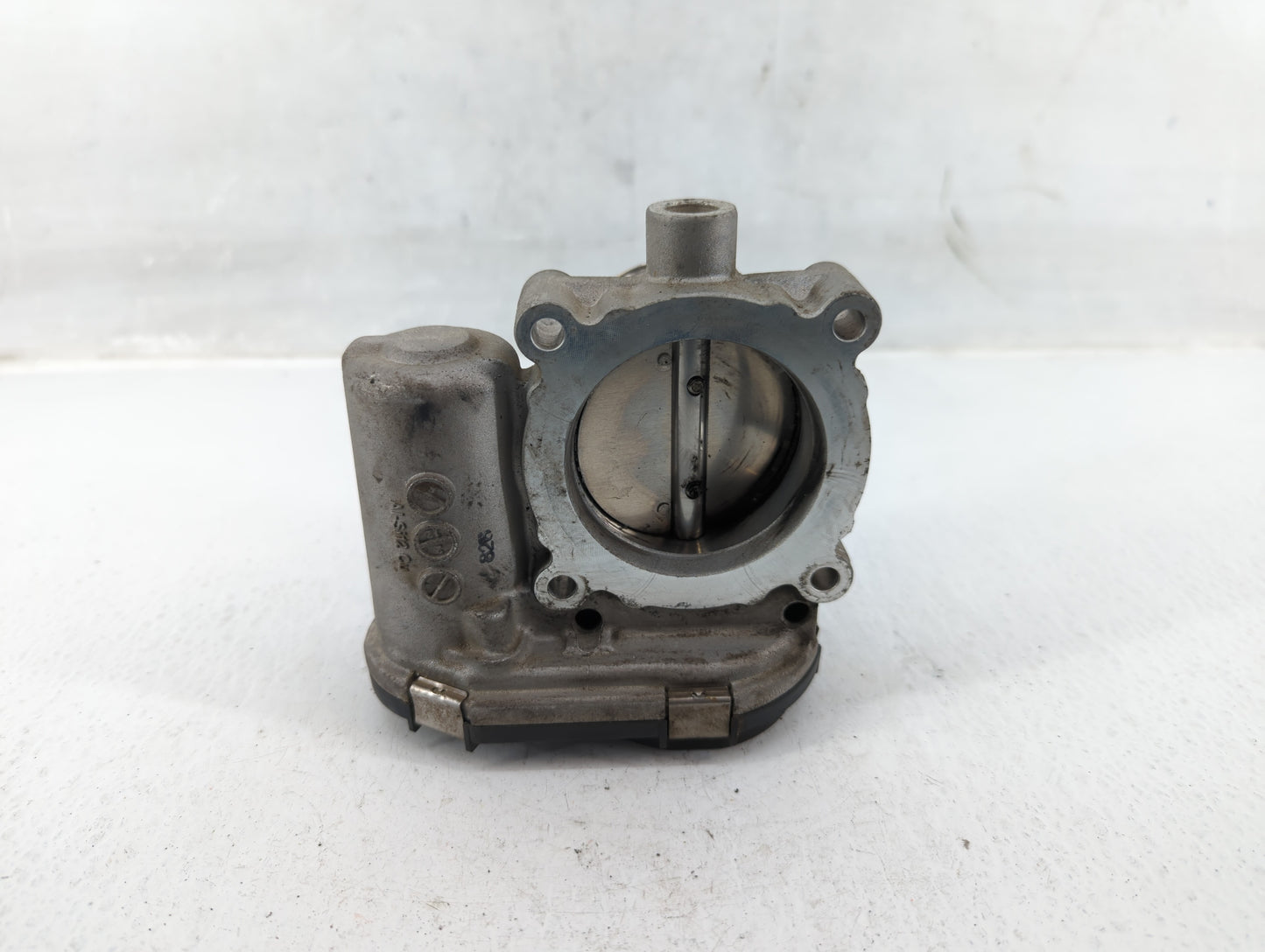 2012-2013 Ford Focus Throttle Body P/N:CM5E 9F991AD Fits Fits 2012 2013 2014 2015 2016 2017 OEM Used Auto Parts - Oemusedaut