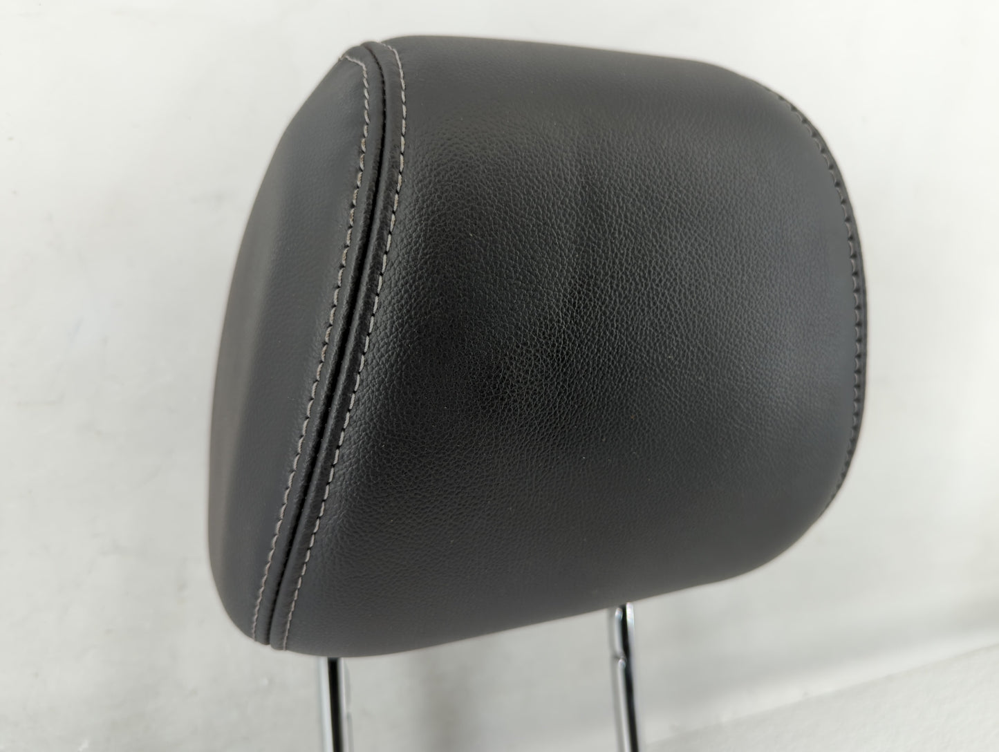 2012 Ford Focus Headrest Head Rest Front Driver Passenger Seat Fits OEM Used Auto Parts - Oemusedautoparts1.com