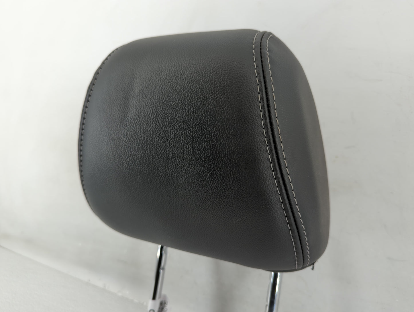 2012 Ford Focus Headrest Head Rest Front Driver Passenger Seat Fits OEM Used Auto Parts - Oemusedautoparts1.com