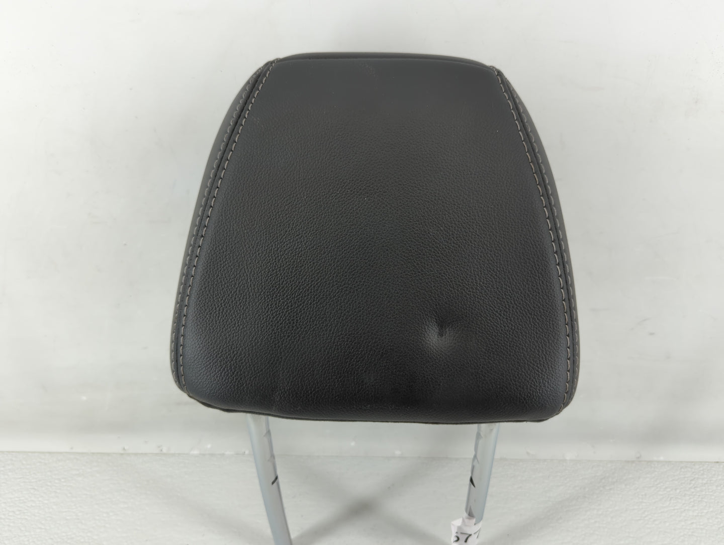 2012 Ford Focus Headrest Head Rest Front Driver Passenger Seat Fits OEM Used Auto Parts - Oemusedautoparts1.com