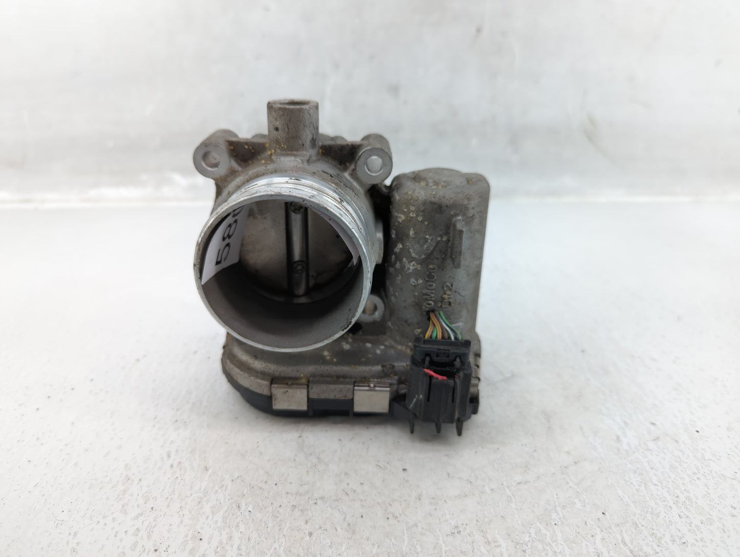 2012-2013 Ford Focus Throttle Body P/N:CM5E 9F991AD Fits Fits 2012 2013 2014 2015 2016 2017 OEM Used Auto Parts - Oemusedaut