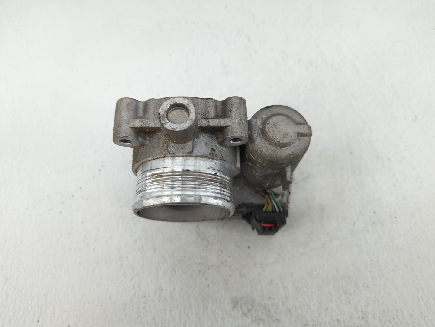 2012-2013 Ford Focus Throttle Body P/N:CM5E 9F991AD Fits Fits 2012 2013 2014 2015 2016 2017 OEM Used Auto Parts - Oemusedaut