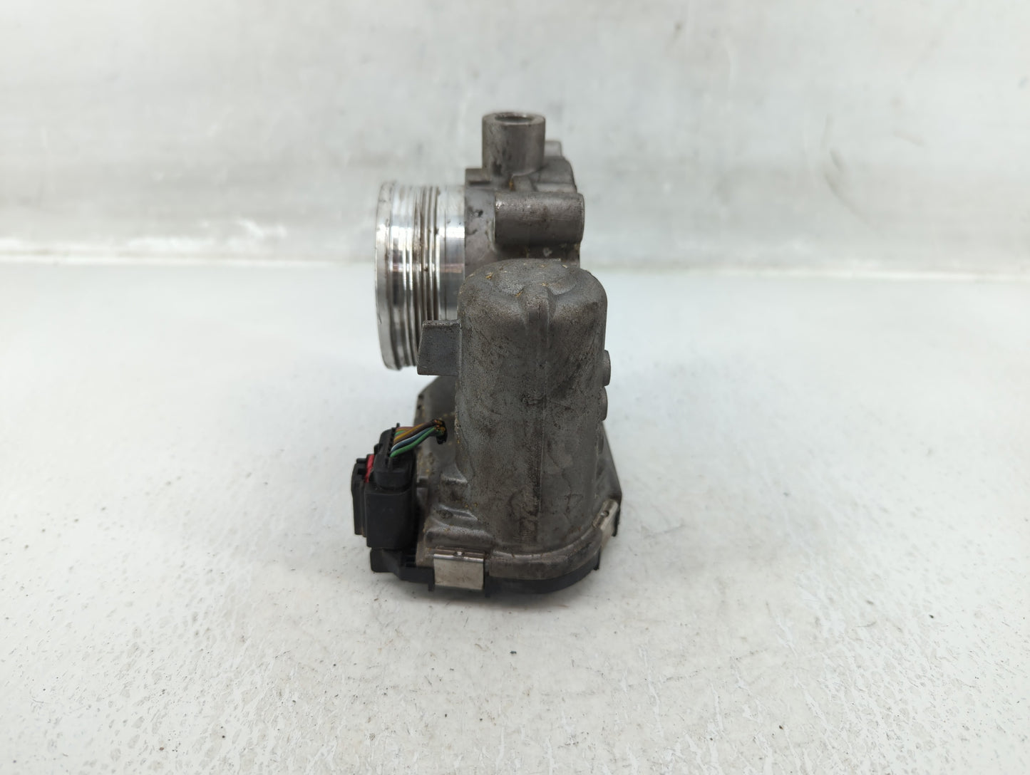 2012-2013 Ford Focus Throttle Body P/N:CM5E 9F991AD Fits Fits 2012 2013 2014 2015 2016 2017 OEM Used Auto Parts - Oemusedaut