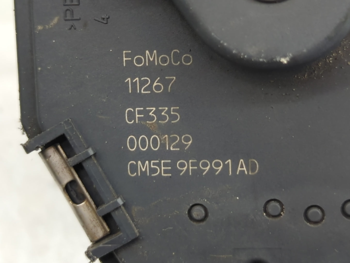 2012-2013 Ford Focus Throttle Body P/N:CM5E 9F991AD Fits Fits 2012 2013 2014 2015 2016 2017 OEM Used Auto Parts - Oemusedaut