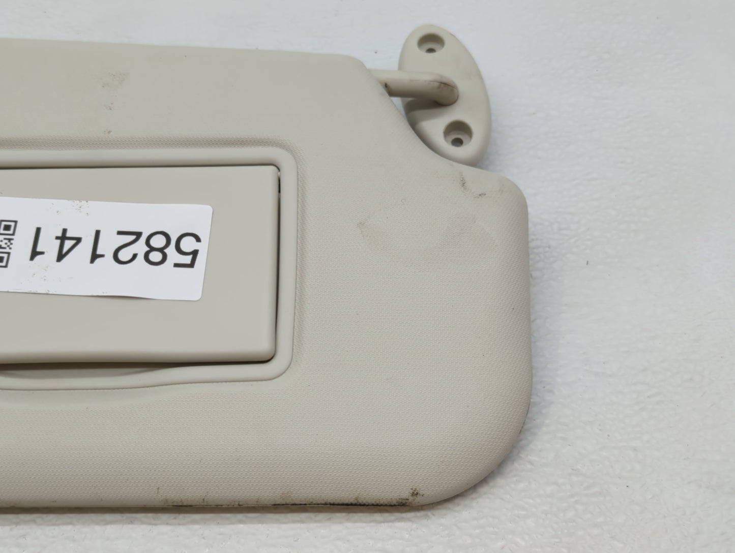 2012-2013 Ford Focus Sun Visor Shade Replacement Passenger Right Mirror Fits Fits 2012 2013 OEM Used Auto Parts - Oemusedaut