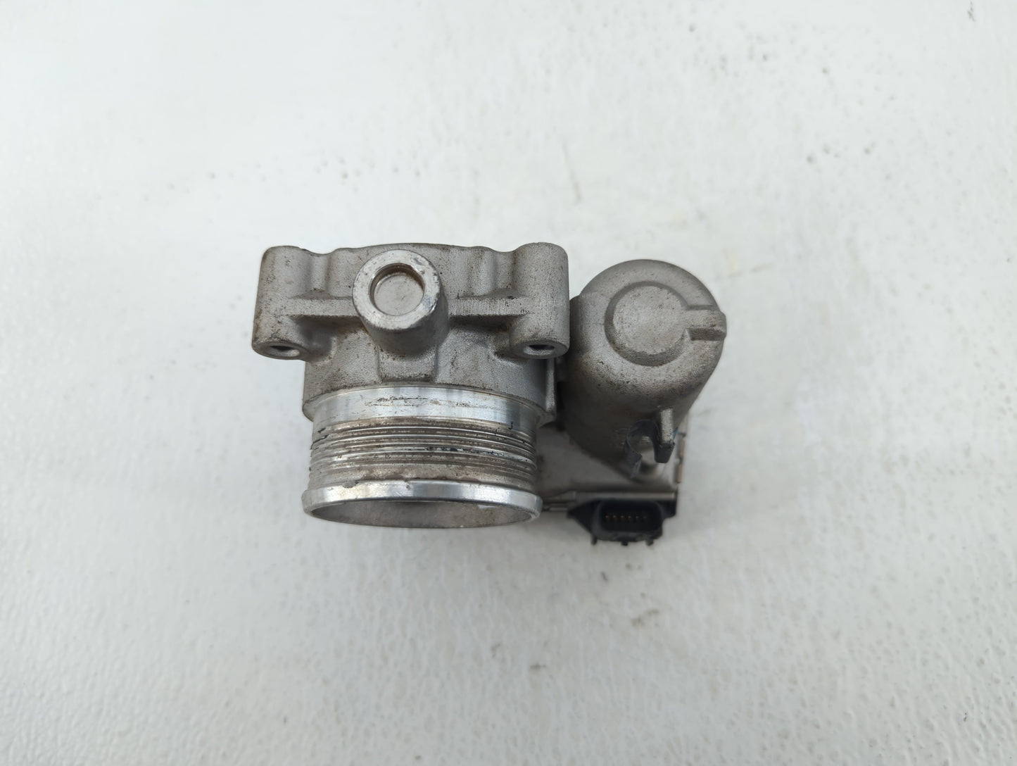 2012-2013 Ford Focus Throttle Body P/N:CM5E 9F991-AD Fits Fits 2012 2013 2014 2015 2016 2017 OEM Used Auto Parts - Oemusedau
