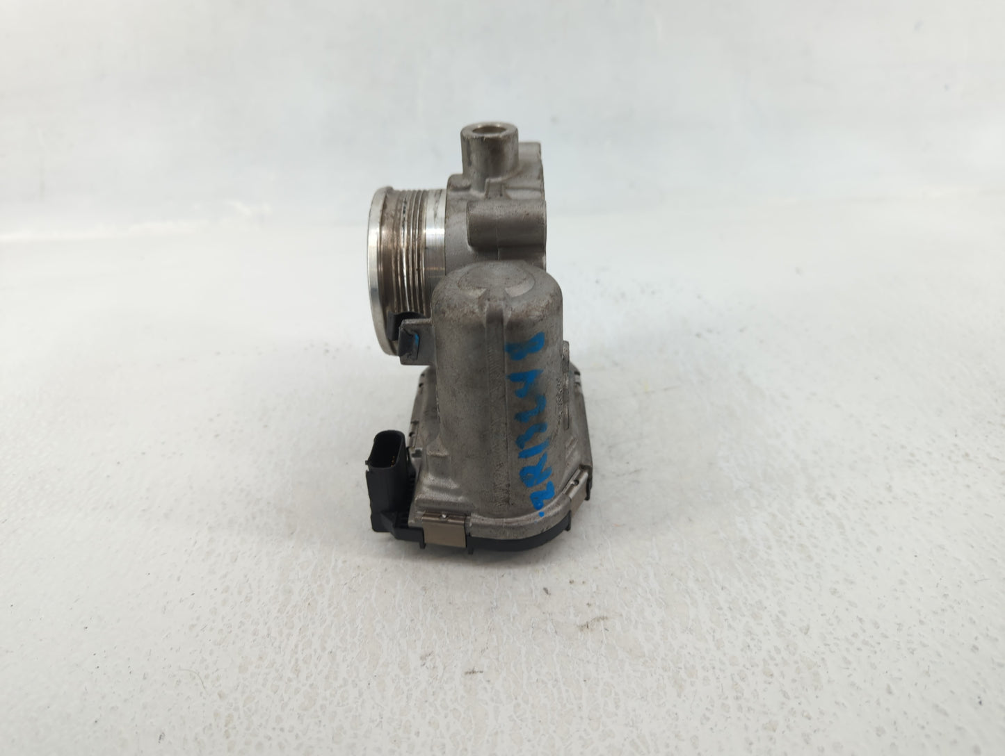 2012-2013 Ford Focus Throttle Body P/N:CM5E 9F991-AD Fits Fits 2012 2013 2014 2015 2016 2017 OEM Used Auto Parts - Oemusedau