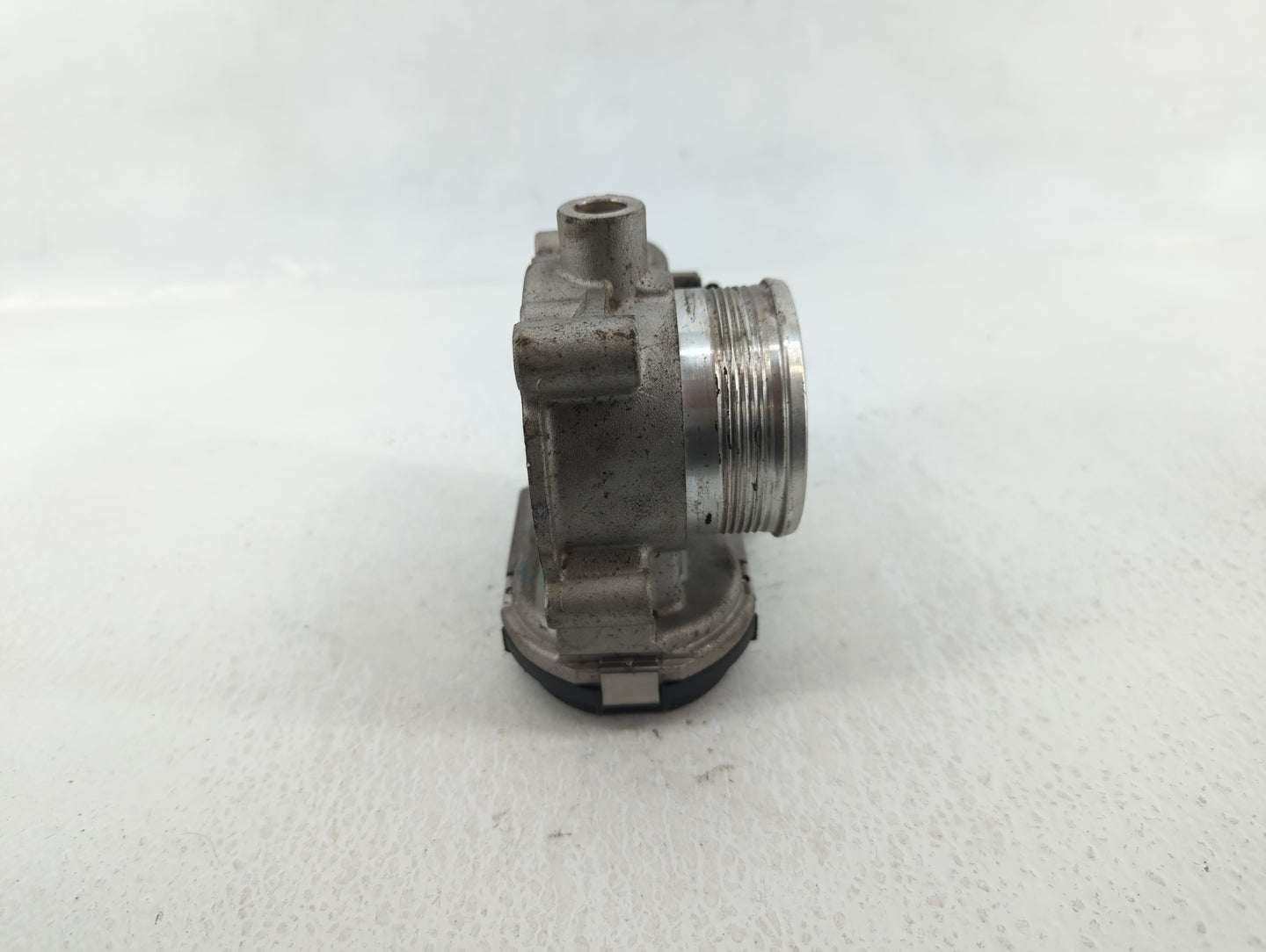 2012-2013 Ford Focus Throttle Body P/N:CM5E 9F991-AD Fits Fits 2012 2013 2014 2015 2016 2017 OEM Used Auto Parts - Oemusedau