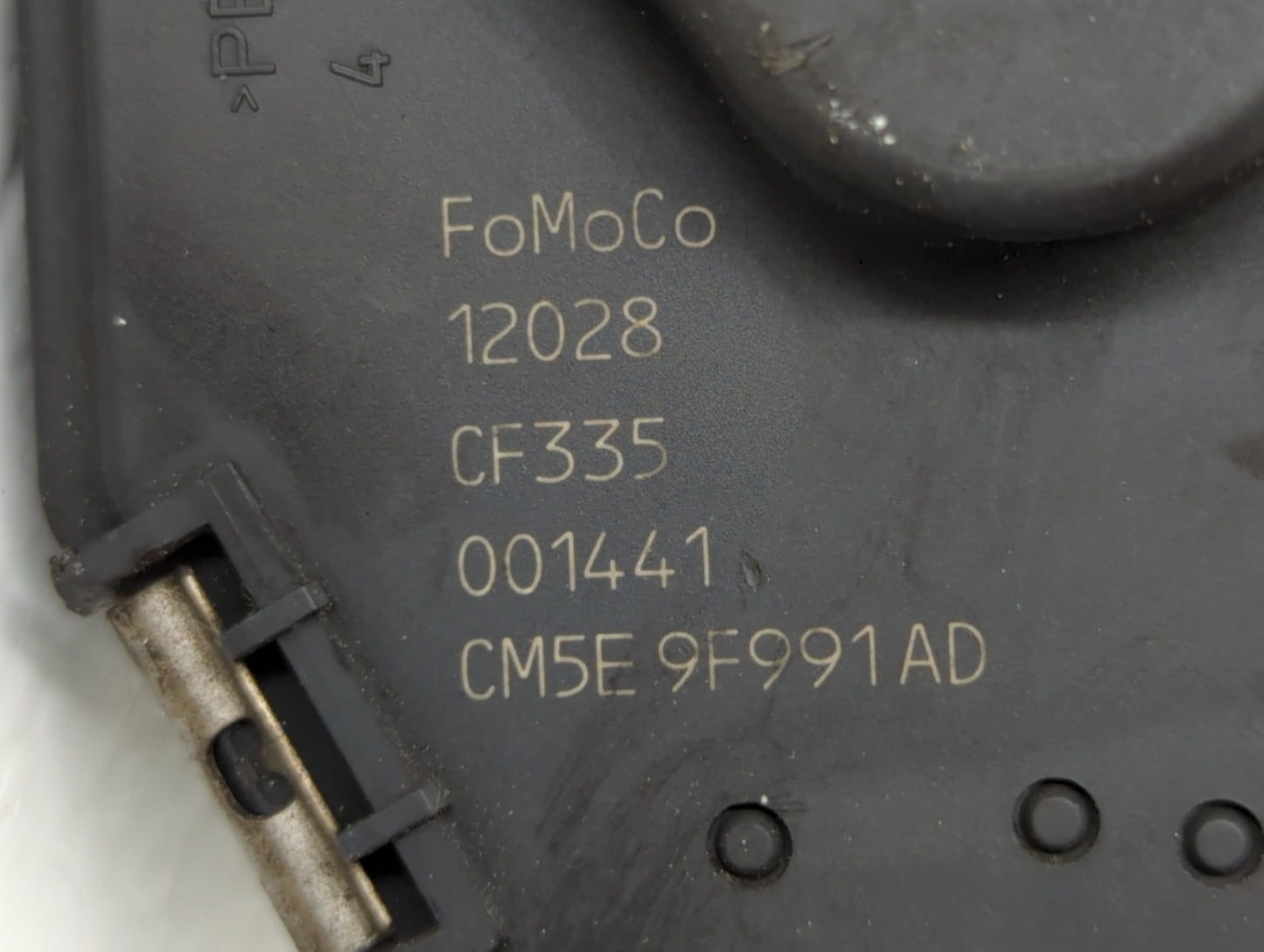 2012-2013 Ford Focus Throttle Body P/N:CM5E 9F991AD Fits Fits 2012 2013 2014 2015 2016 2017 OEM Used Auto Parts - Oemusedaut