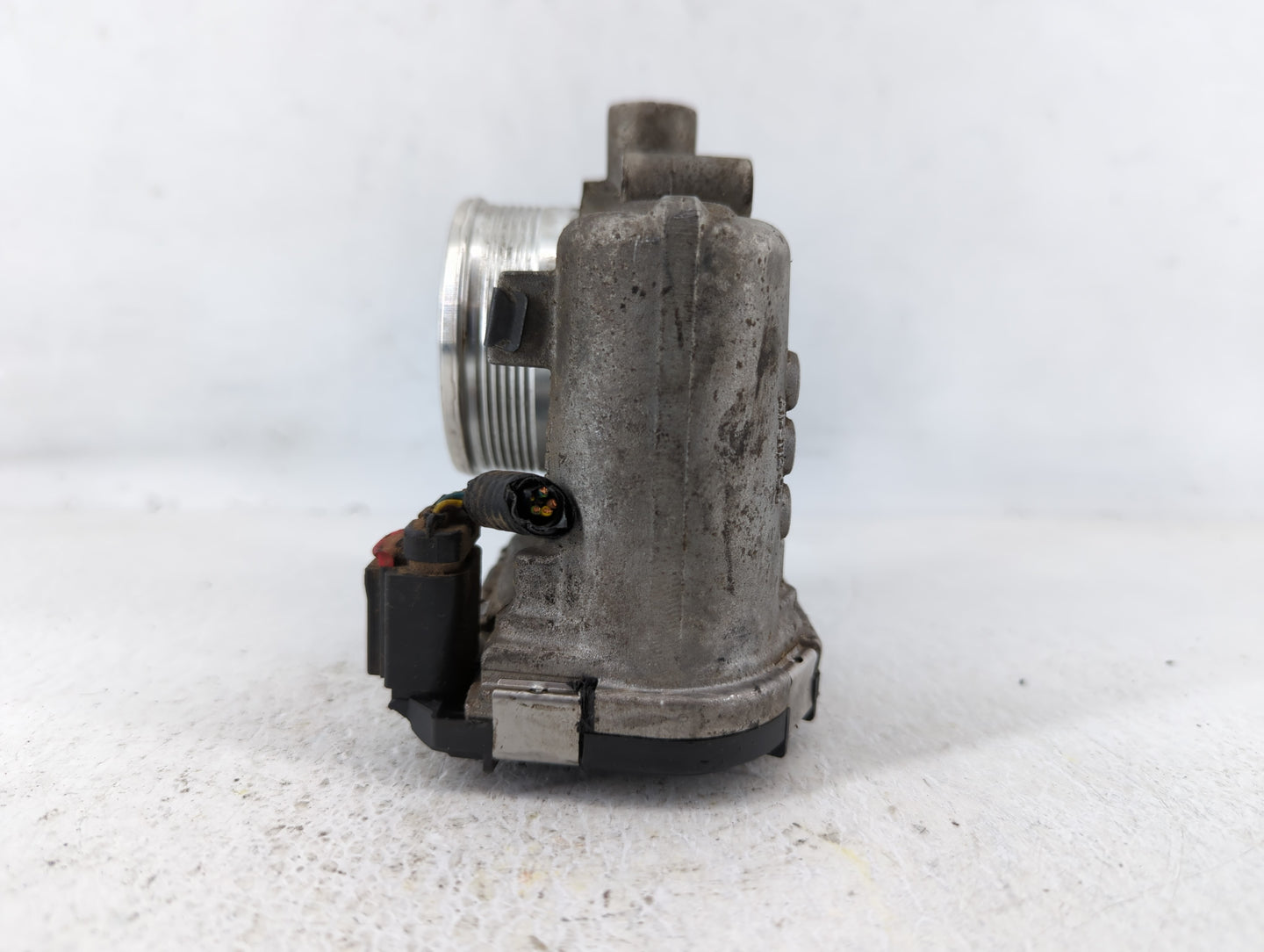 2012-2013 Ford Focus Throttle Body P/N:22240AA 994AA Fits Fits 2012 2013 2014 2015 2016 2017 OEM Used Auto Parts - Oemusedau